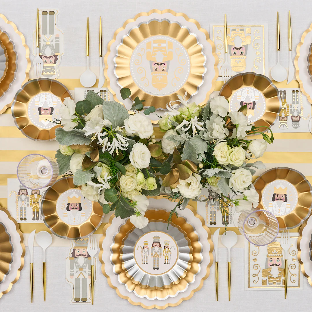 Gilded Nutcracker: Christmas Table for 16 | Sophistiplate