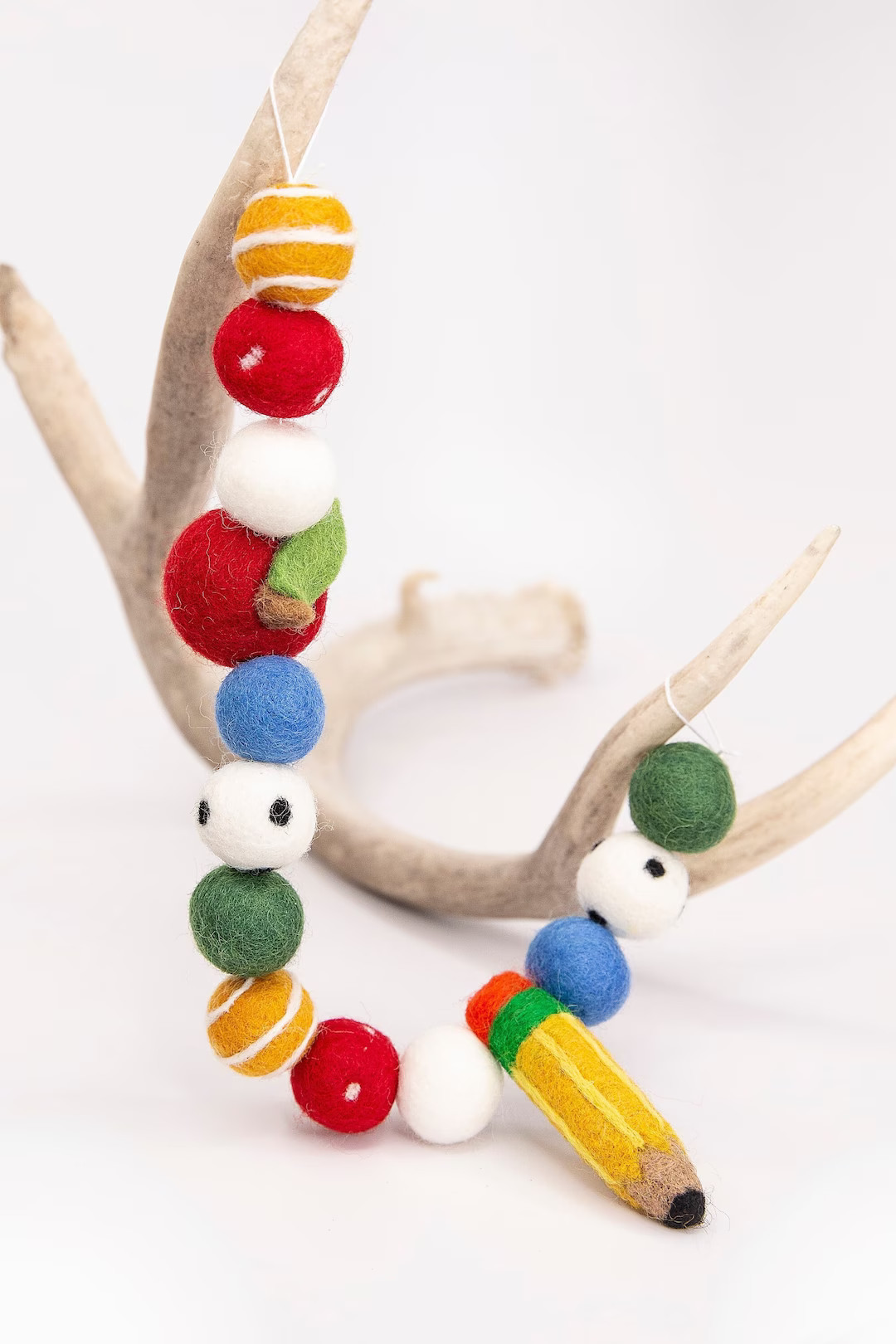 Everyday Garland | First Day of School | Apple Felt ball Garland | Felt Apples | Apple Garland | ... | Etsy (US)