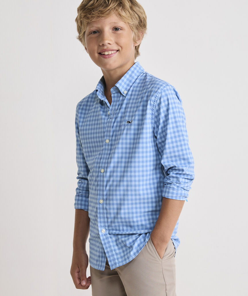 Boys' Performance Topsail Gingham Featherweight Shirt | vineyard vines