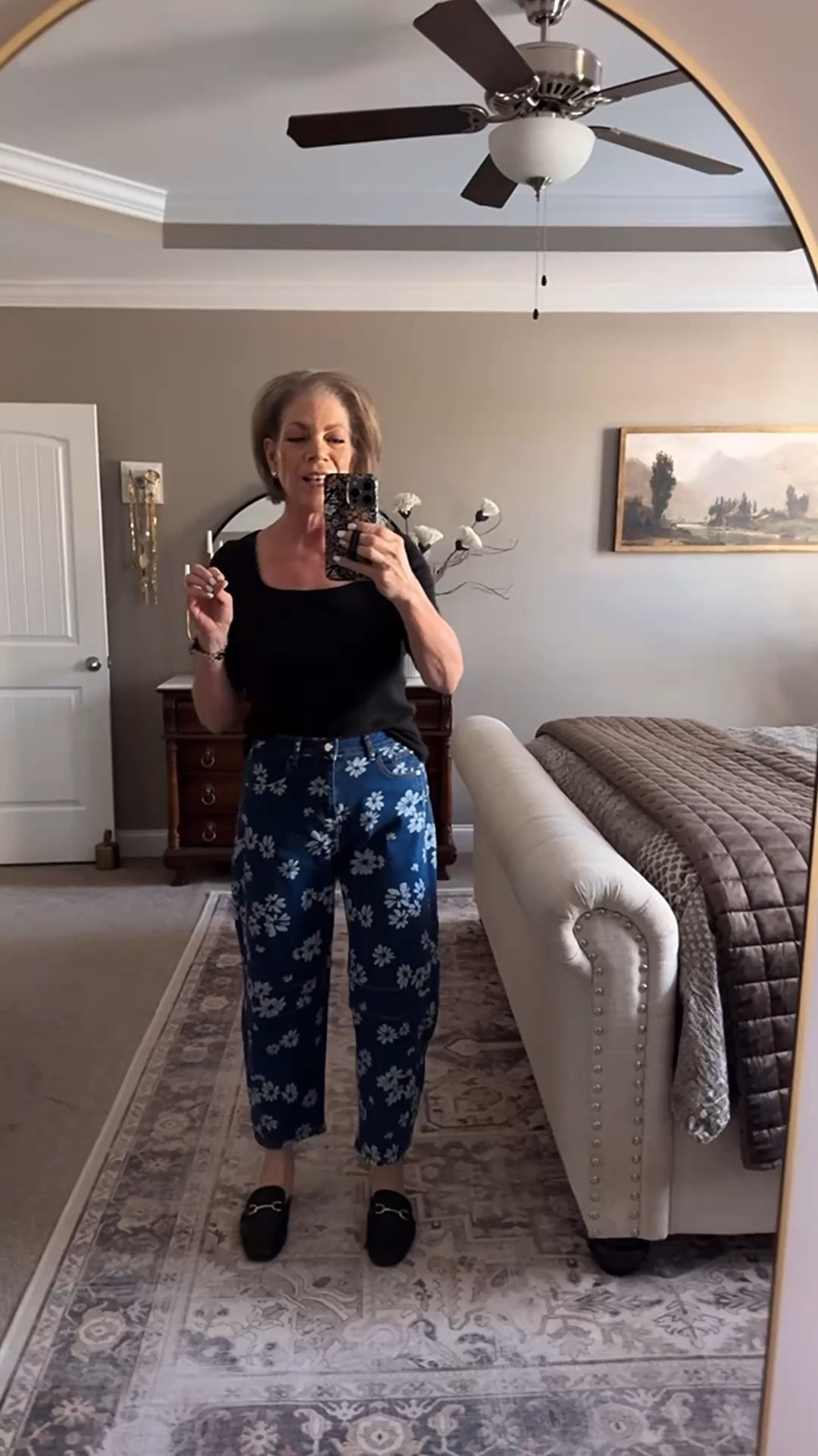 These barrel jeans are super cute and comfy!! Love the floral design. They are very stretchy🥰 Linked my mule shoes as well.

#LTKmorningroutine #LTKgrwm #LTKMidsize