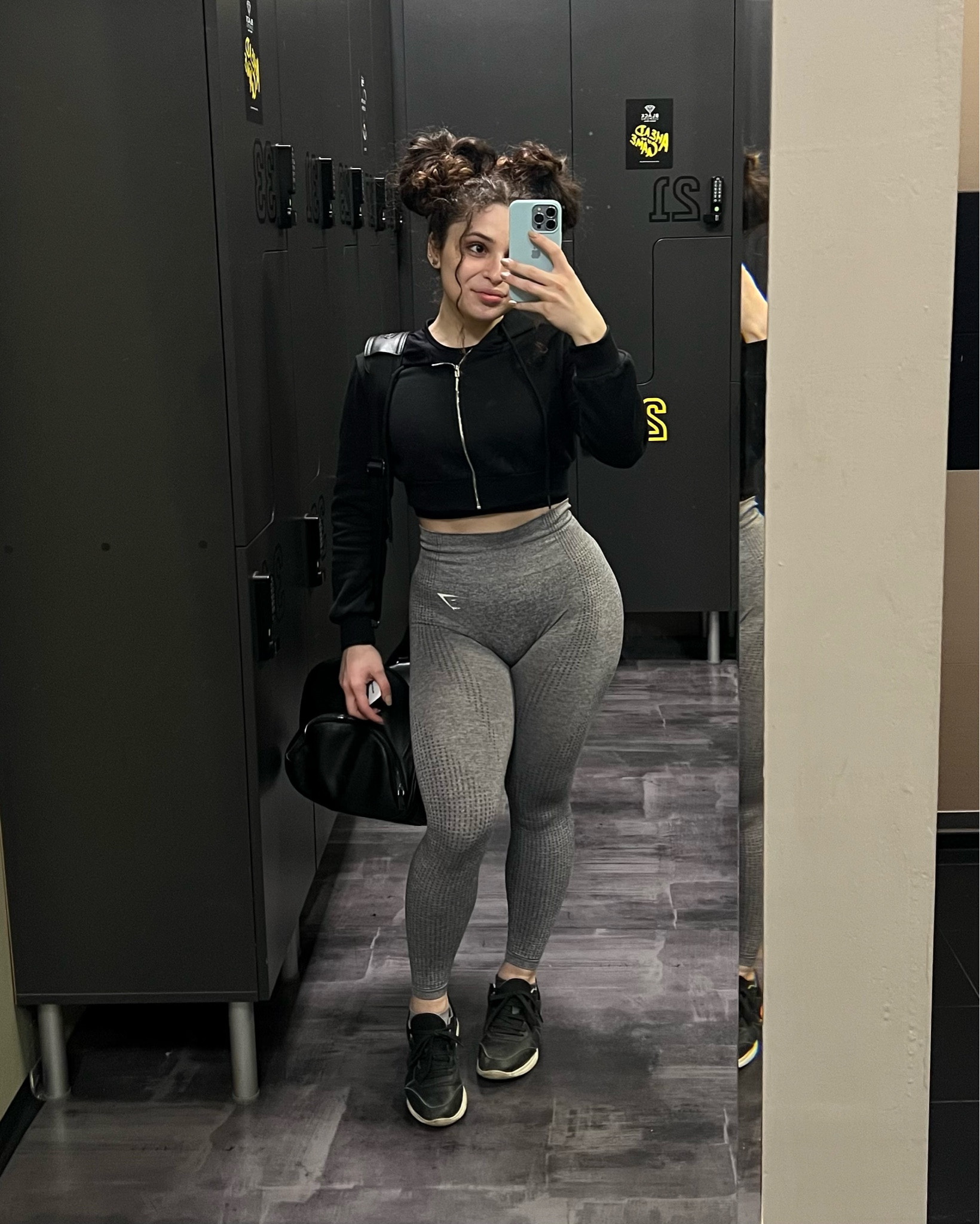 Leggings: size S
Hoodie: size Petite XS
T-shirt: size S

Shein code: lostaholics 
•
Leggings Gymshark , gym outfit ,petite hoodie , petite T-shirt 