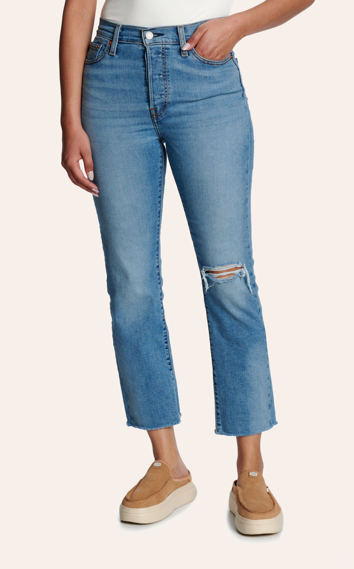 Levi's Women's Wedgie Night Sight Straight Leg Jeans - 25 - From Cavender's | Cavender's