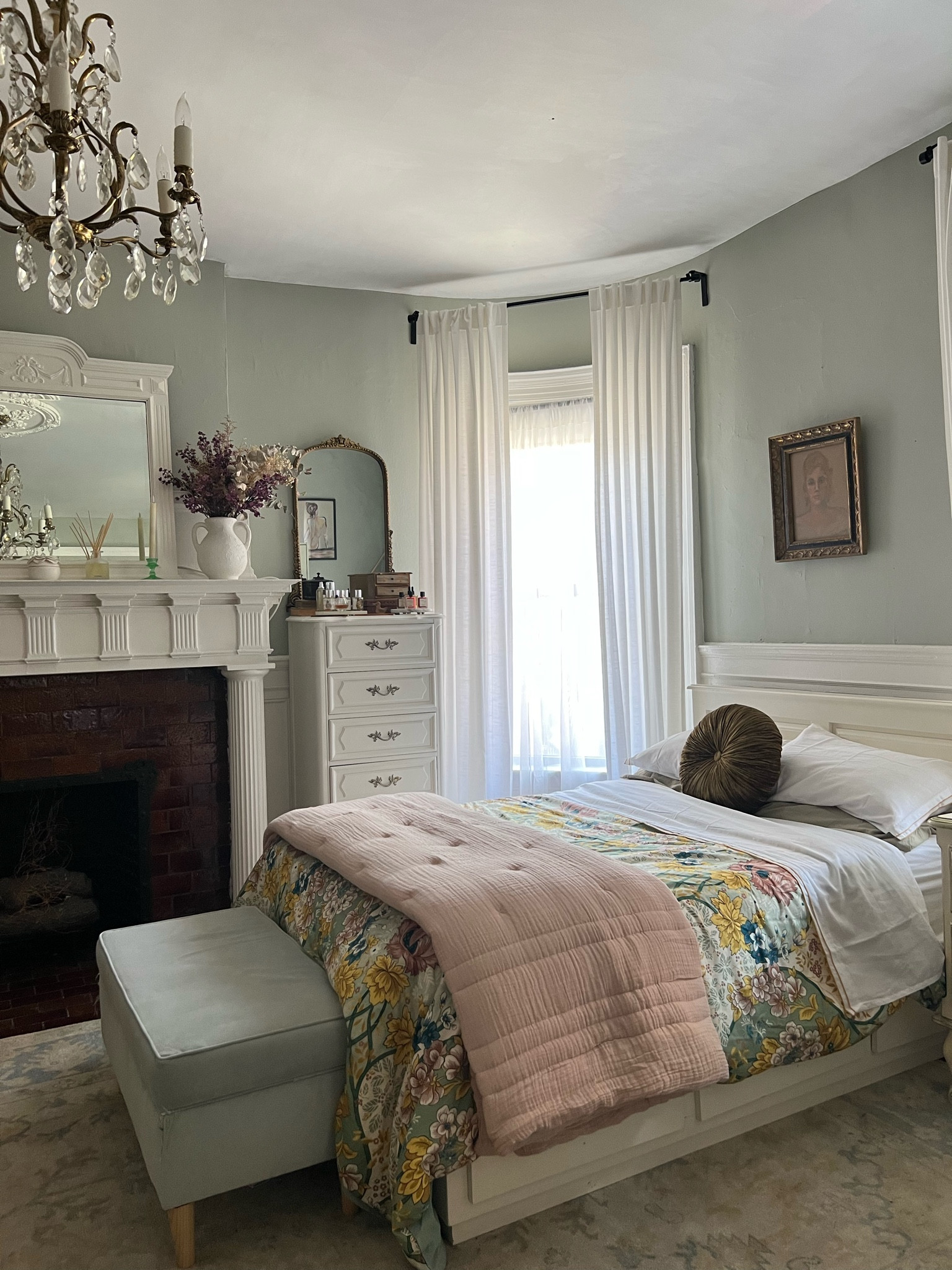 Bedding- duvet, sheets, throw pillow 

#LTKhome