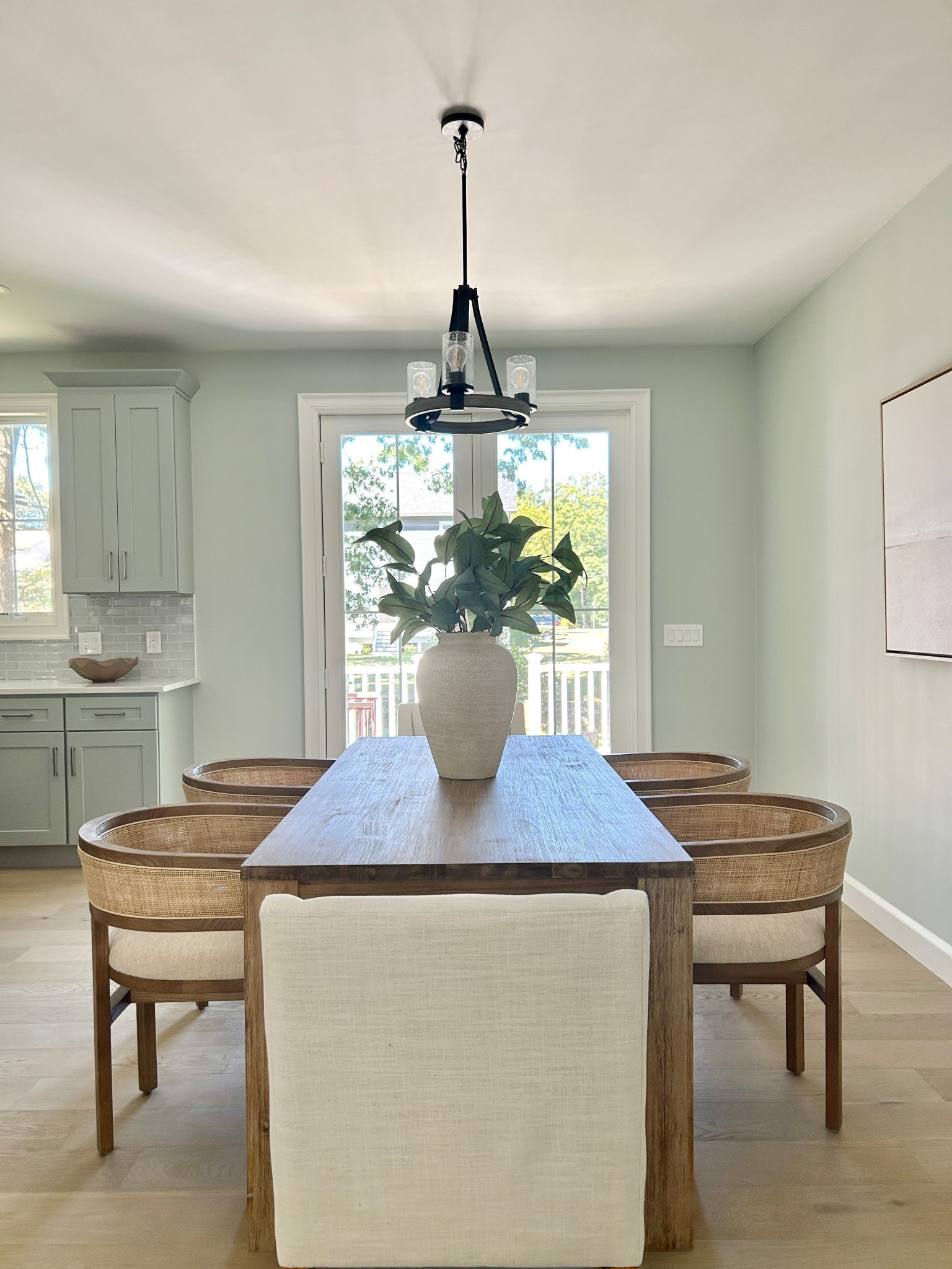 Dining Room.

#diningroom #diningroomstyling

#LTKHome