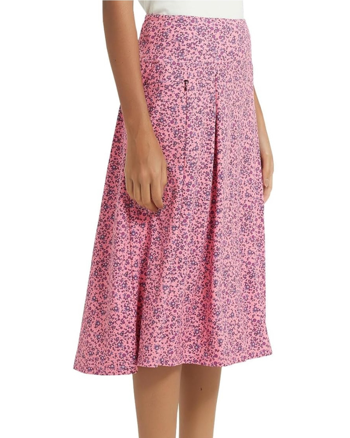 These have become my favorite athletic skirts for everyday where! I have it in the black and pink. My mom has it in the other colors as well. 

Favorite features for this skirt 
⭐️Athletic Material
⭐️Built in above the knee shorts
⭐️3 Pockets all with zippers 
⭐️Stretchy waistband with adjustable belt built-in. 

#athleticskirts #skirts #modest #modestapparel #modestfashion #modestltk 

#LTKActive #LTKSaleAlert #LTKFindsUnder50
