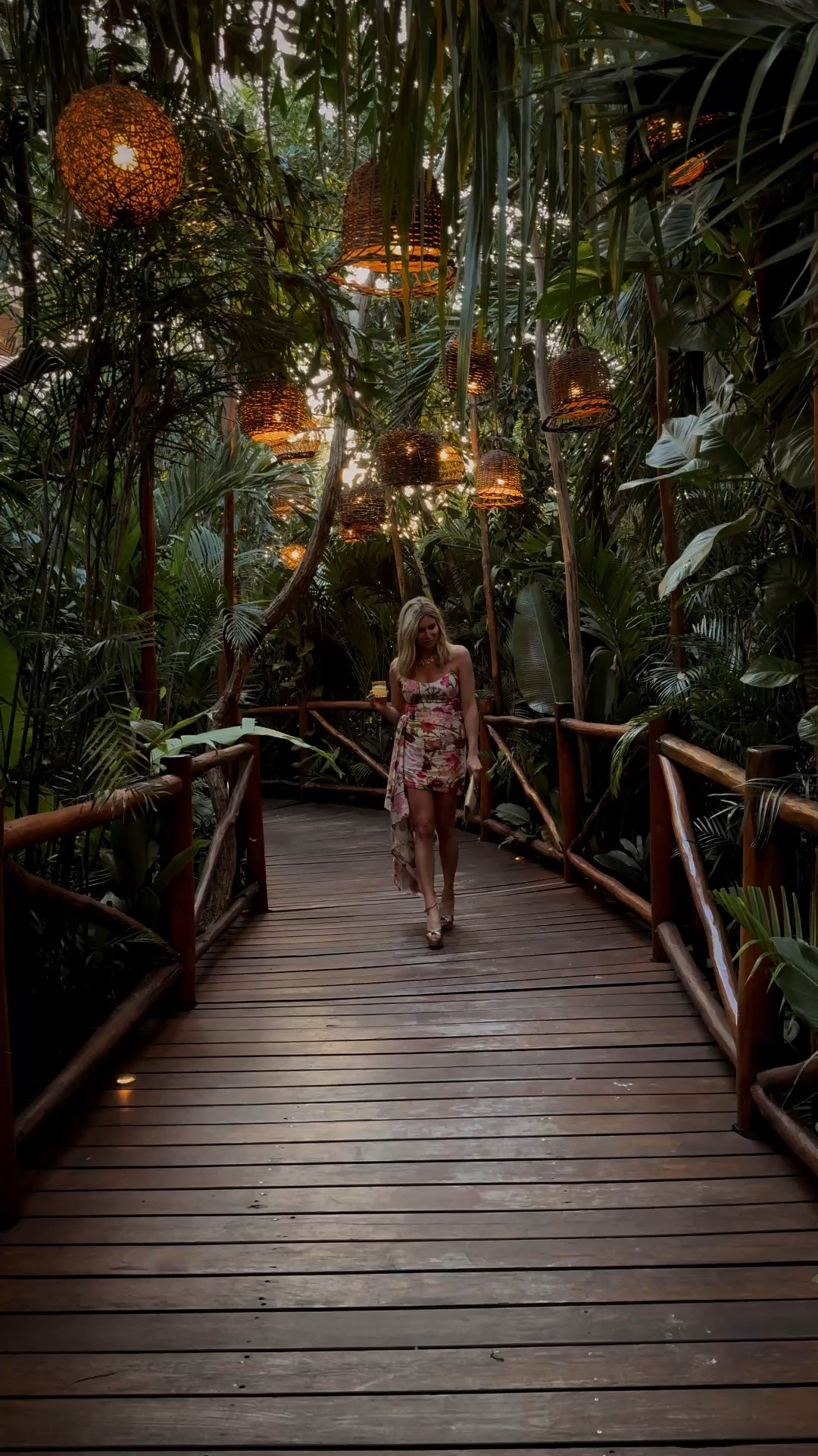 Pack these vacation dresses for you next trip 🌴 

Vacation dresses, spring outfits, travel outfits, vacation outfits, resort wear 