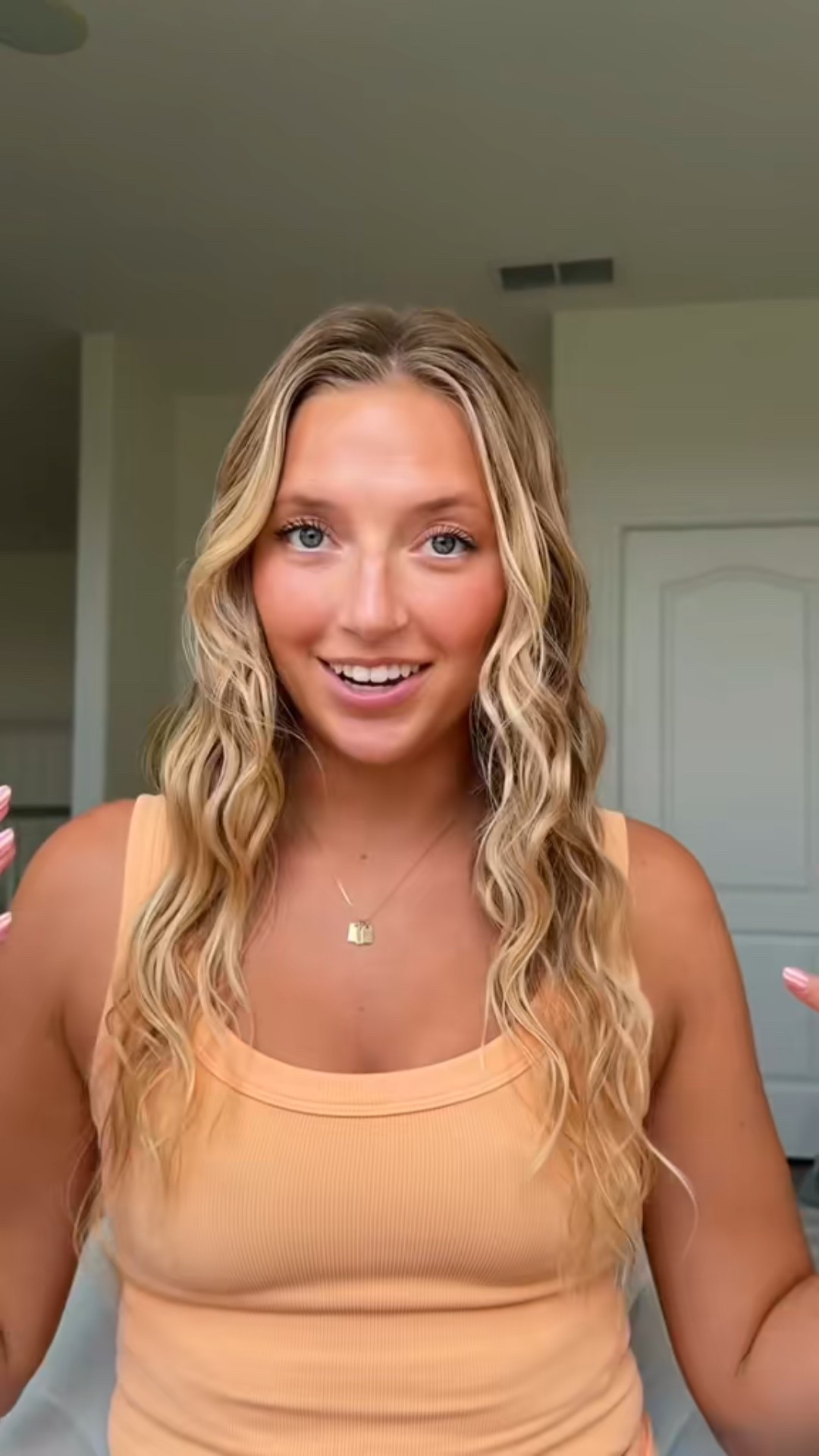 the perfect final touch for my wavy hair routine ✨@Not Your Mother's @Ulta Beauty #wavyhairroutine  #texturespray