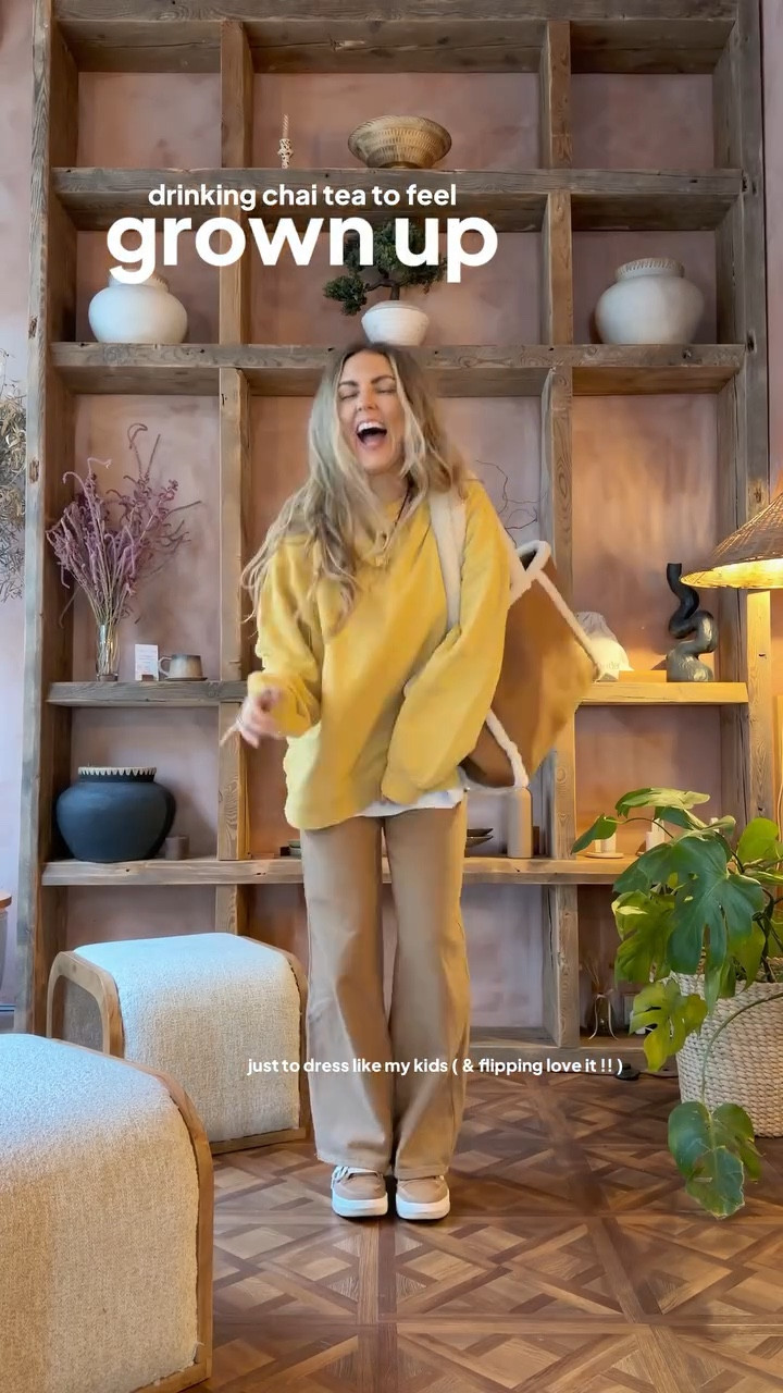 Ep 2. Of Content&Coffee :) was at the beautiful @sonderleeds ✨

The cutest little coffee spot hidden away a stones throw from John Lewis ! The perfect place for a chai & chill kinda moment 😛

Also the brownie was 🤌🏽 🤌🏽 🤌🏽 I’ll be back !! 🤪

OUTFIT DEETS 
I’m a uk 10, 5’7 
loving an oversized fit !

Checkerboard jacket £55 @thestyleattic , one size
Tan jeans £26 @mango promo , wearing size 6 ( x2 sizes down )
Yellow sweatshirt £36 promo @quicksilver_surf @asos wearing size XL
Fluffy hat @vinted but @bershka have one just as cute £22 
Tan @vans £45 promo I’m a uk 5.5 wearing uk 6 
Borg tan bag £45 @nextofficial *previously gifted @nextofficialpr 
Oversized white tee @thingsyoureallylike 

ALL MY OUTFIT LINKS ARE SAVED IN MY FEB / JAN HIGHLIGHTS LOVELIES XXXX

Wishing all my girlies the beast weekend !! Love y’all xxxxxxxxx

#mumstyle #grwm #fitcheck #ukmumstyle #ootduk