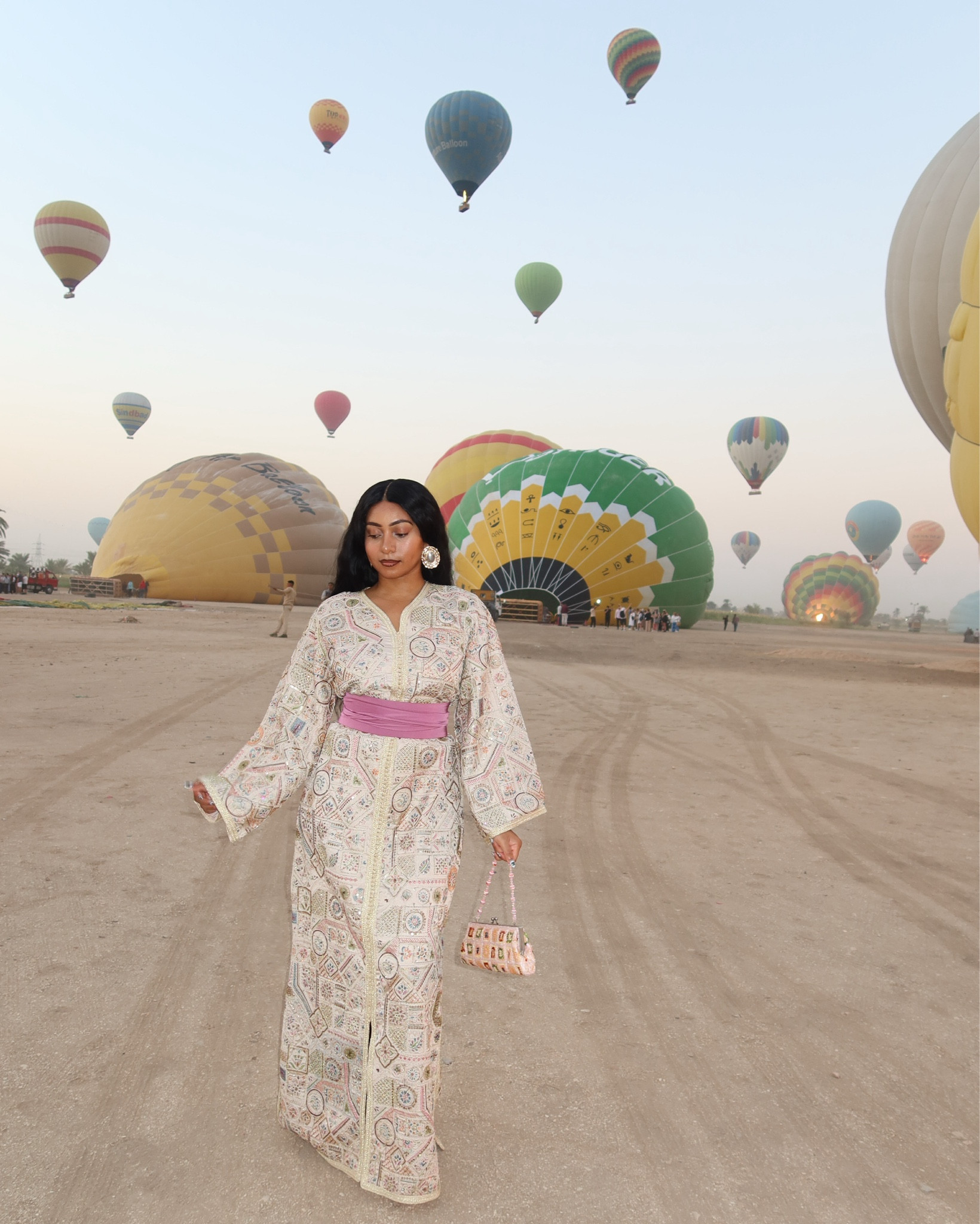 First time in a hot air balloon 😝

Takshita, kaftan dress, moroccan fashion, egypt, travel outfit, luxor

#LTKTravel