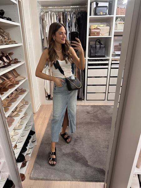 Love a good denim maxi skirt! I’m wearing a size S in the top & skirt. My shoes run TTS. // summer outfit, summer outfits, weekend attire, revolve, Abercrombie 