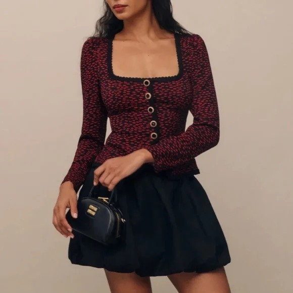 Reformation Nikky Top
$168
French Kiss | Poshmark