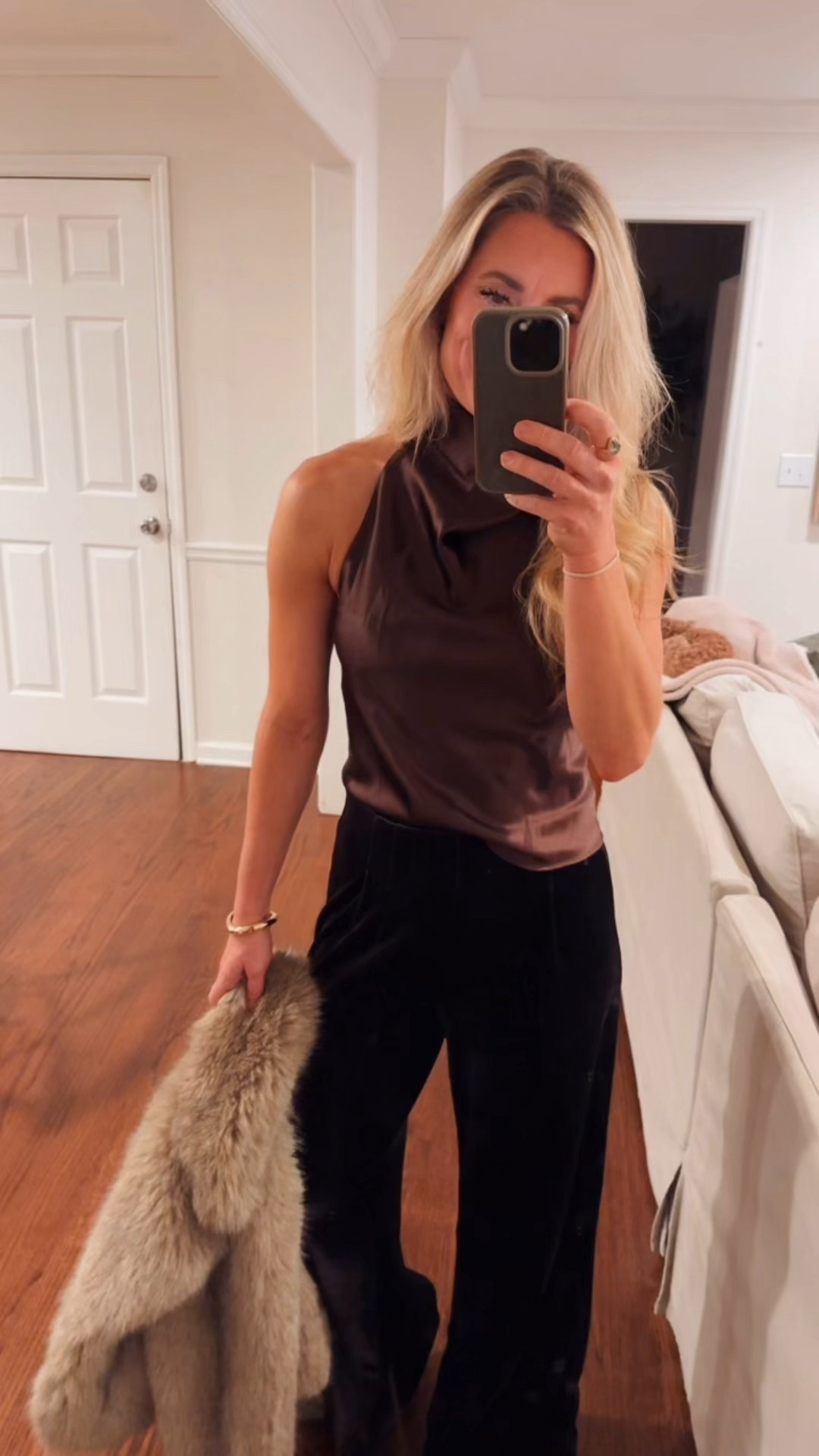 Velvet pants small 
Satin silk top
Holiday outfitt

#LTKHoliday #LTKootd #LTKSeasonal