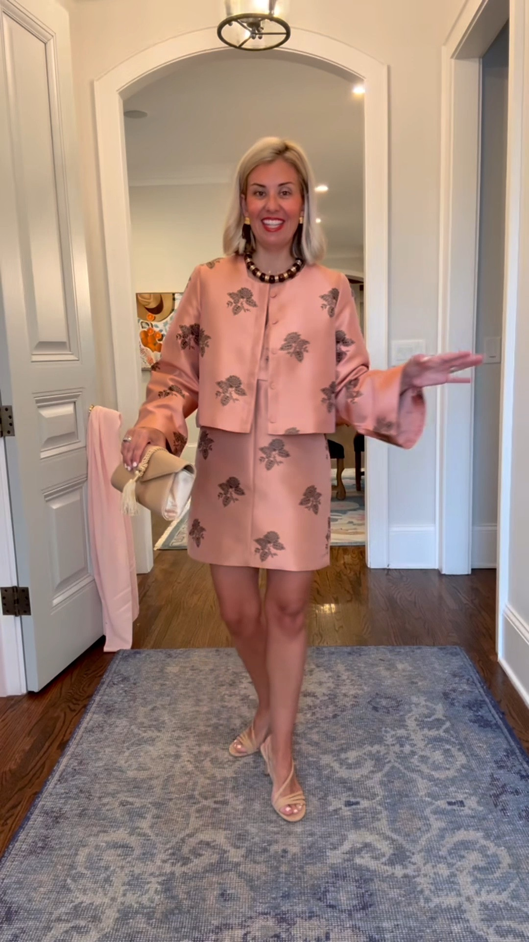 Well there’s a reason @tuckernuck is a go to for me - dressing us head to toe no matter what the occasion! And, girls, remember, we are mixing and matching and wearing pieces together and with other things too, got it? 
Pro tip: don’t overlook the jewels & bags!
 Sizing: Short dress 4
Jacket S Heels 8
Green dress S (need xs) Flats 7.5  

Honored to be a #tuckernuckpartner !