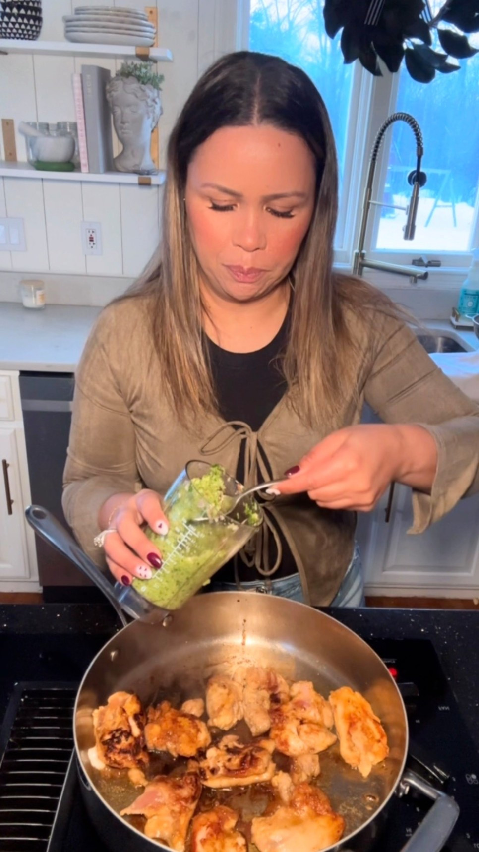 Stainless tell pan I use to make arroz 

#LTKHome #LTKfoodie #LTKSaleAlert