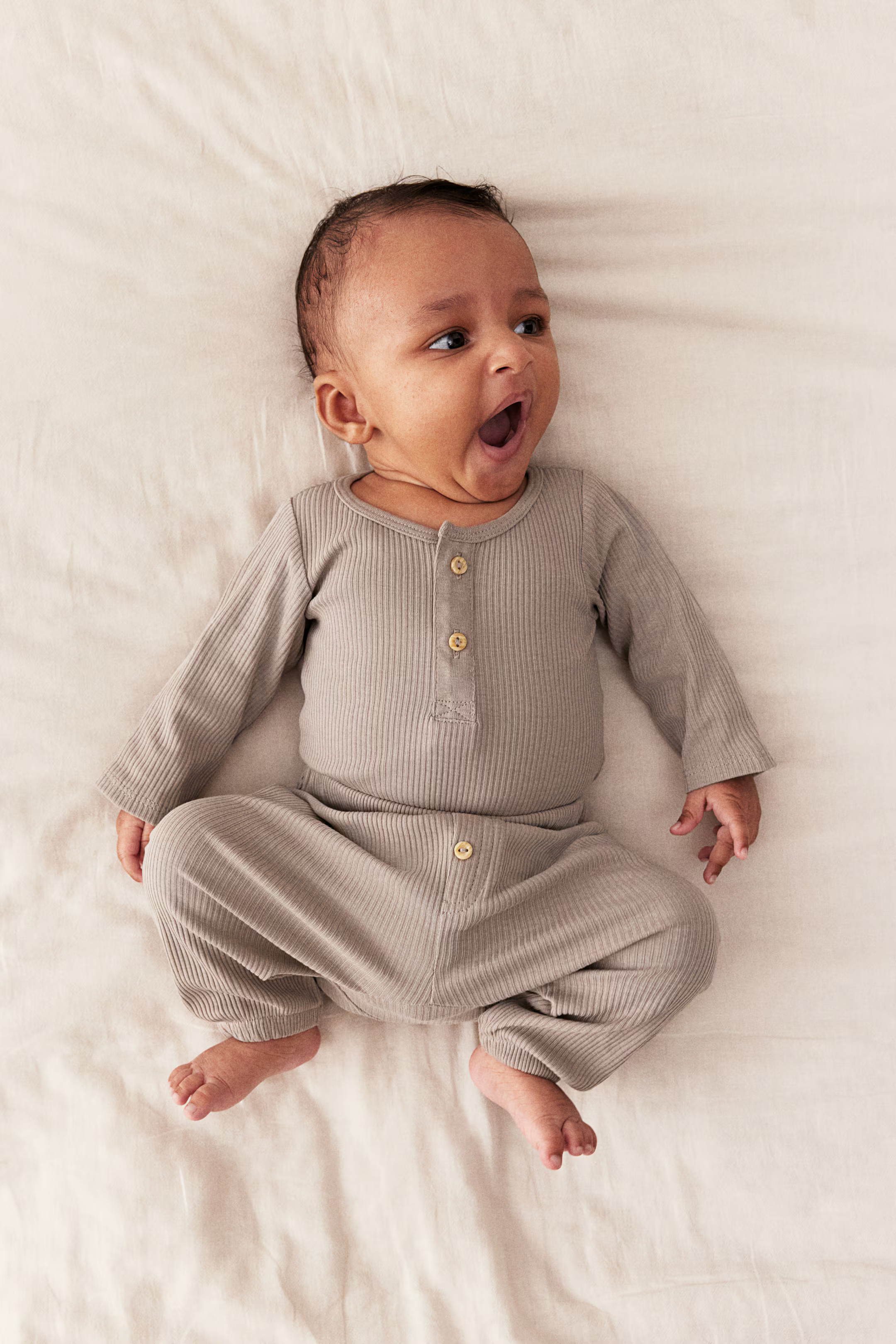 2-piece cotton jersey set - Light beige - Kids | H&M GB | H&M (UK, MY, IN, SG, PH, TW, HK)