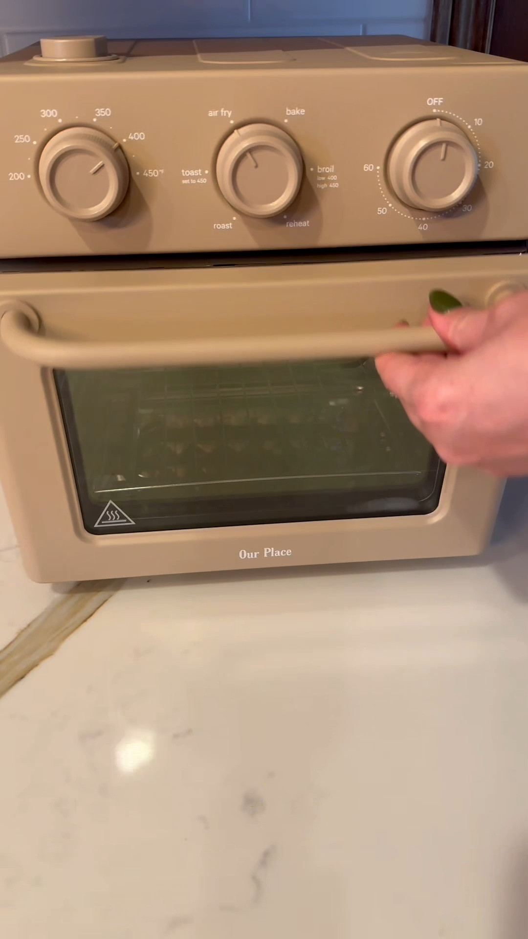 Love this kitchen oven so much!! 

#LTKHome