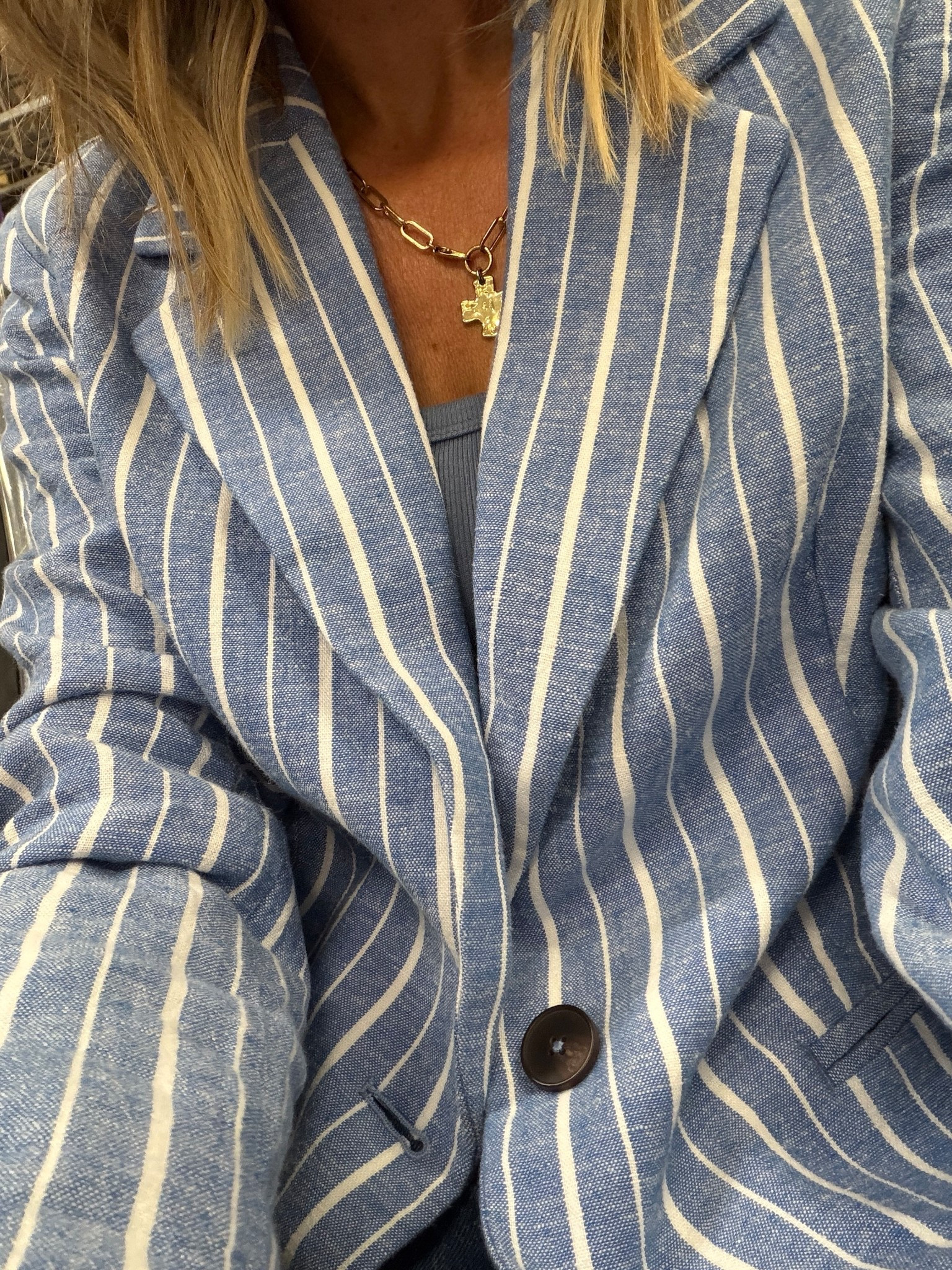 Striped blue and what linen blazer

#LTKOver40 #LTKdayinmylife #LTKmomlife
