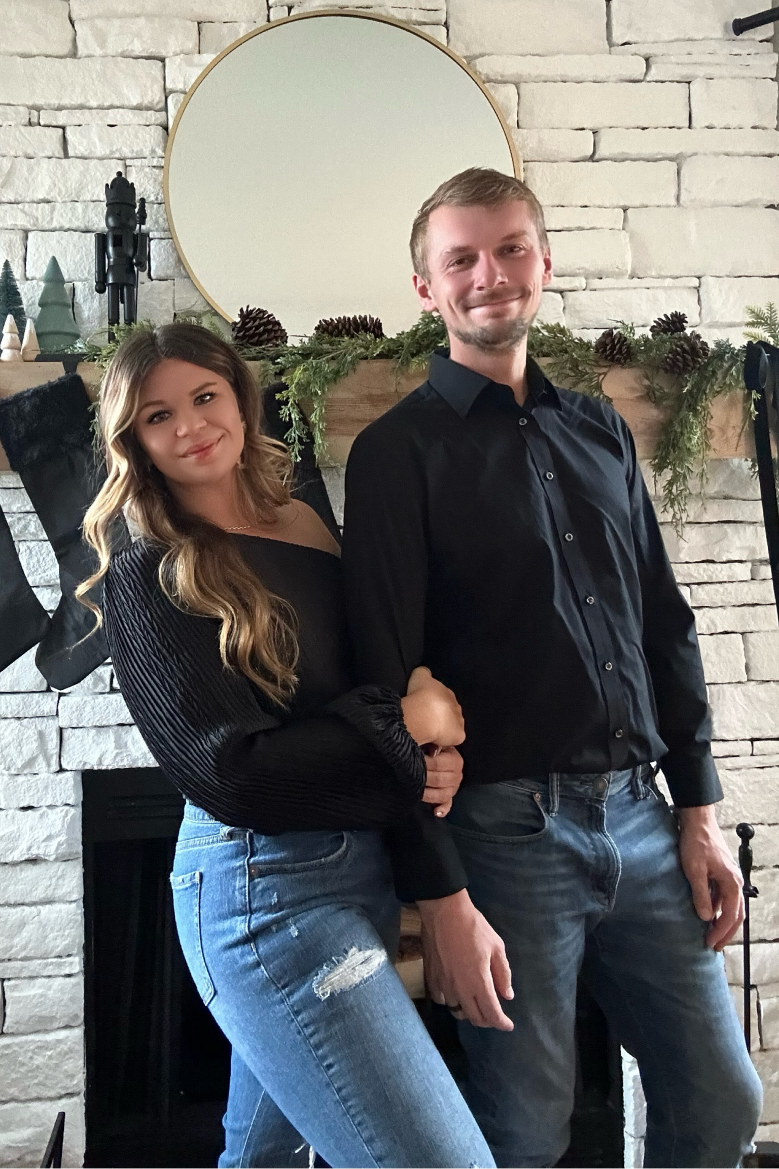 Couple neutral outfits
Family photos 

#LTKfindsunder100 #LTKparties #LTKfamily