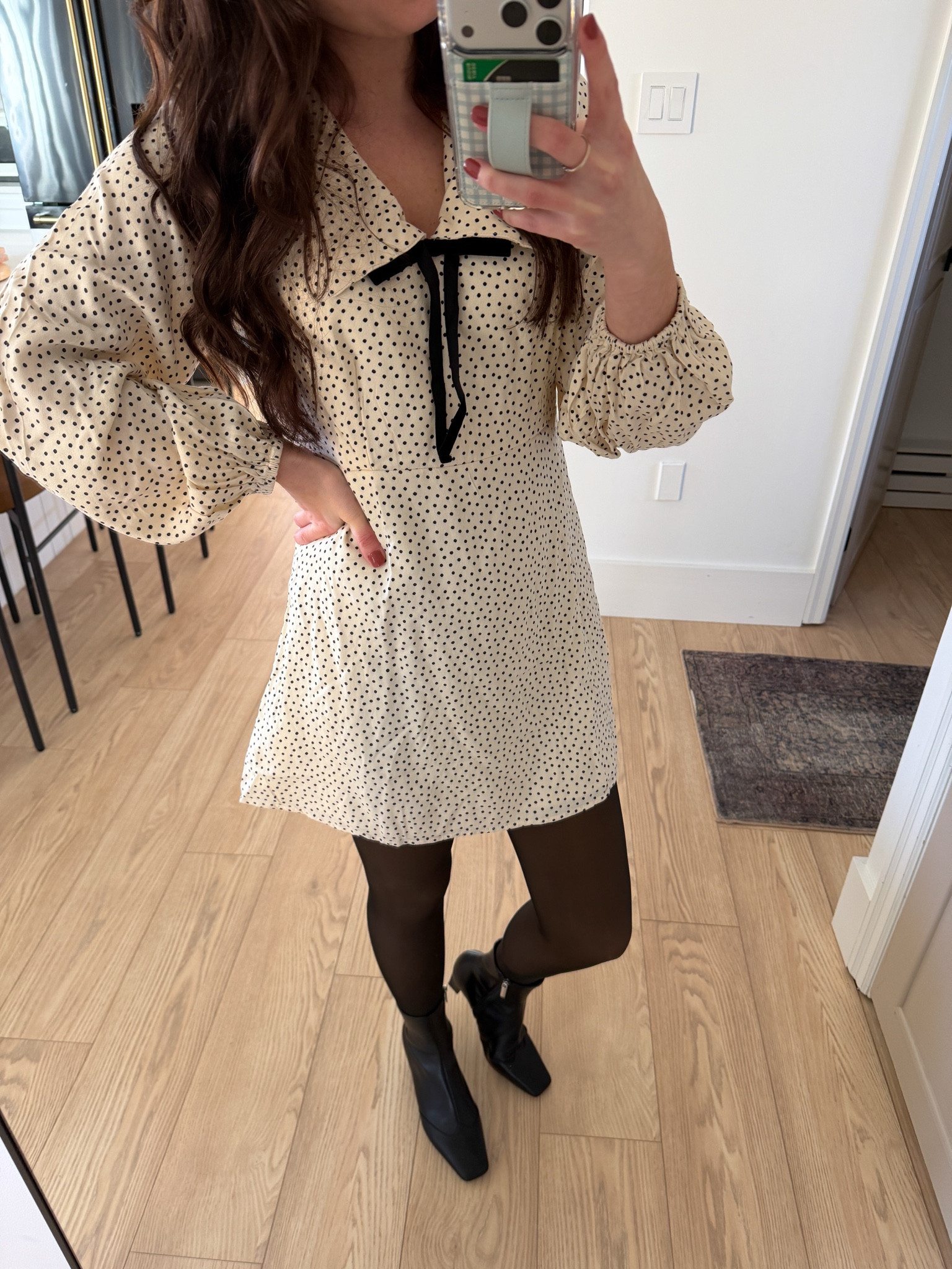 Old Navy has so many adorable winter/spring dresses! This fit & flare is so comfortable & I paired it with fleece lined leggings for colder days! 

#OldNavydresses