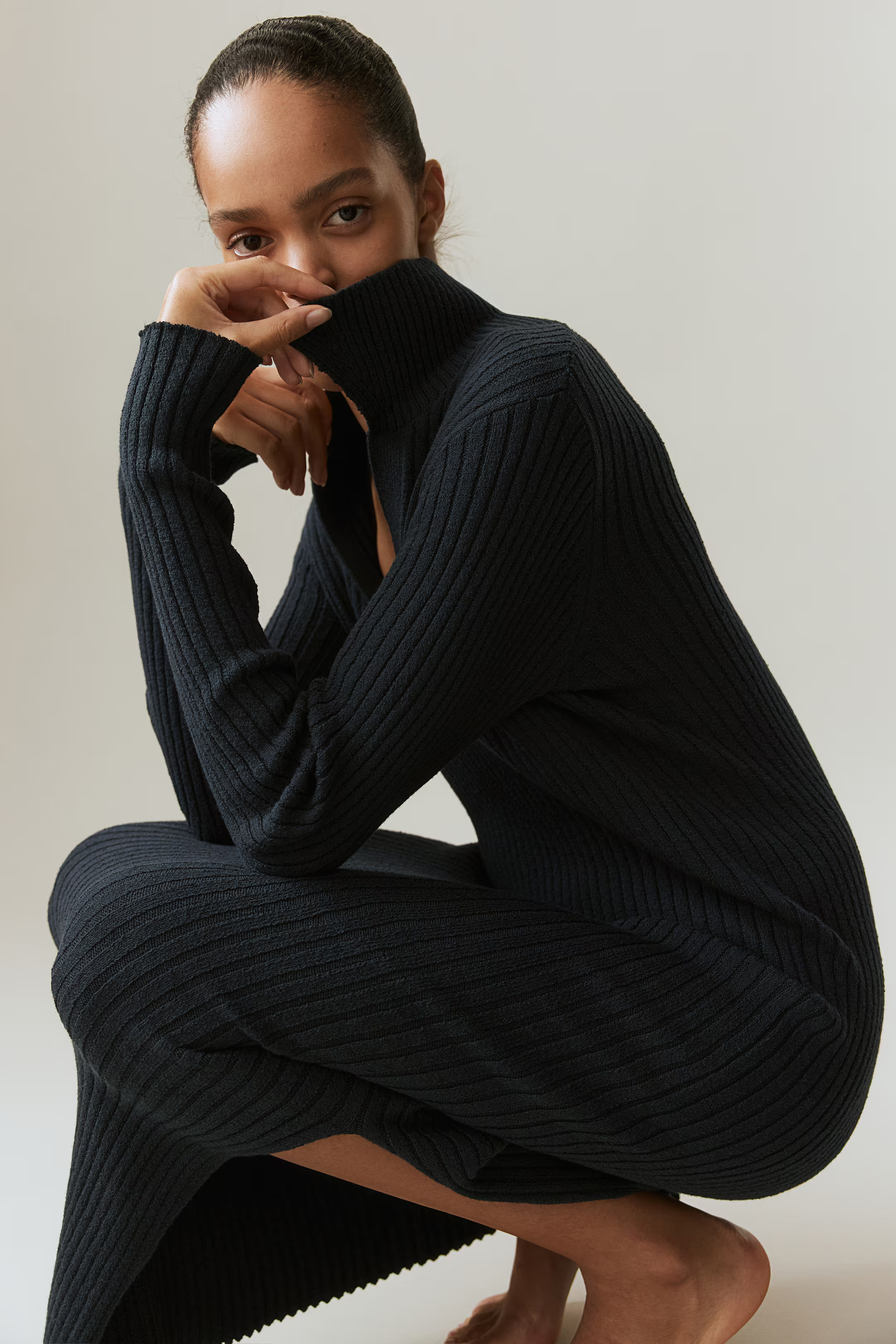 Rib-knit collared dress | H&M (UK, MY, IN, SG, PH, TW, HK)