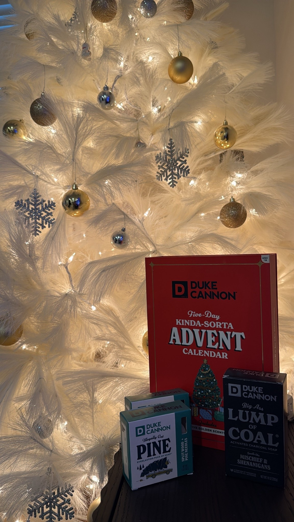 #ad I love gifting my man what he loves!!🎄🎁
@dukecannon scents are christmasy, clean, and so so good🤌🏼 #TargetPartner #Target @target

#LTKSeasonal #LTKHoliday #LTKGiftGuide