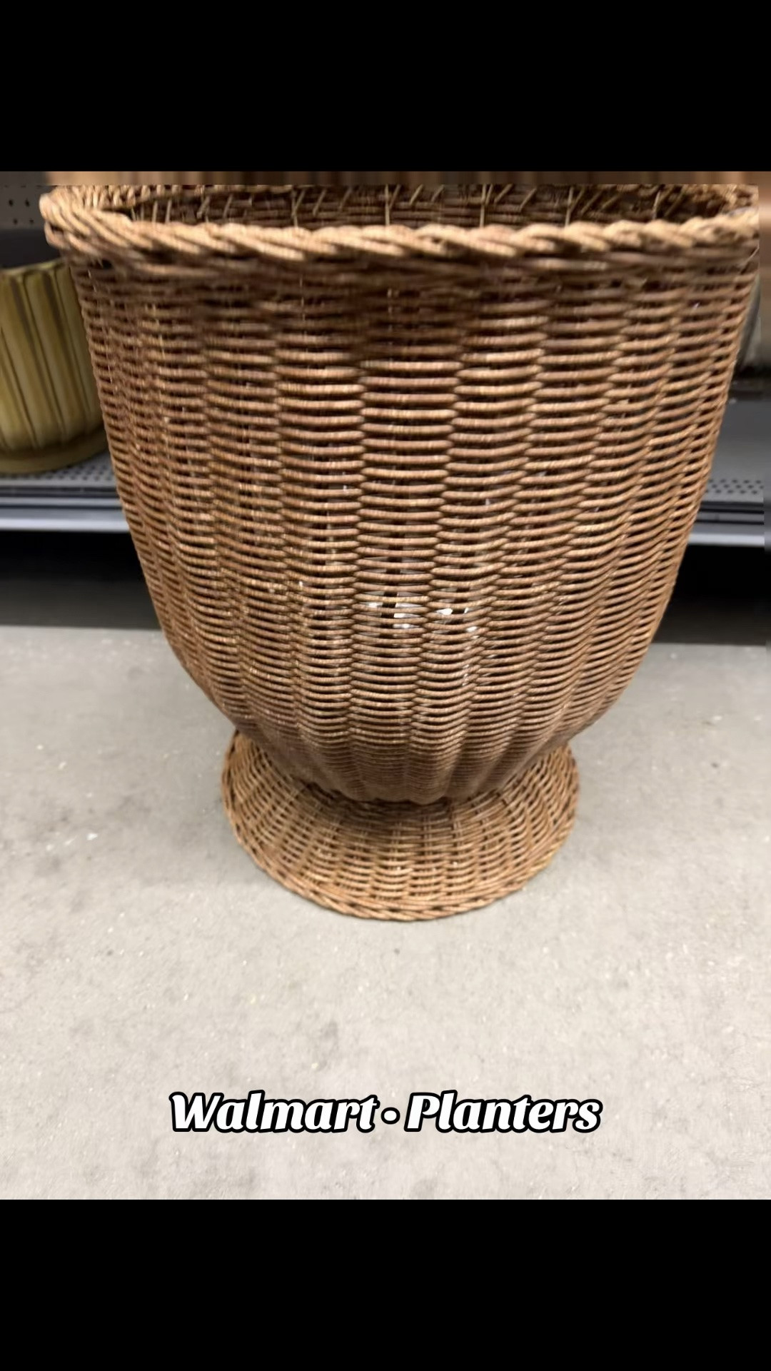 If you’re ready to level up your porch, patio, or indoor plant corner… Walmart has the CUTEST planter finds right now! 😍🪴

From modern neutrals to textured ceramic styles, these planters make any space look instantly more elevated—without spending a fortune. Perfect for spring and summer refresh!

✨ Great for indoor or outdoor use
✨ Multiple sizes + styles
✨ Budget-friendly and stylish

Shop my favorite Walmart planter picks below ⬇️
🔗 Link in comments / bio

#WalmartFinds #WalmartHome #PlanterFinds #HomeDecorFinds #PatioDecor

#LTKHome