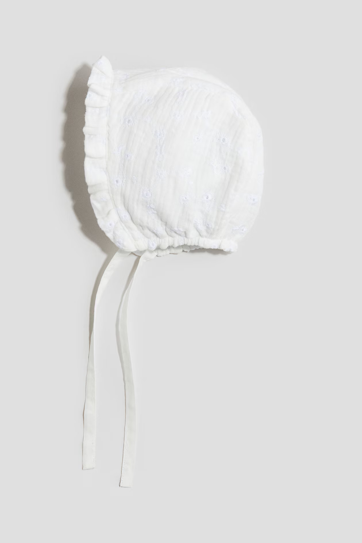 Eyelet-Embroidered Muslin Bonnet | H&M (US + CA)