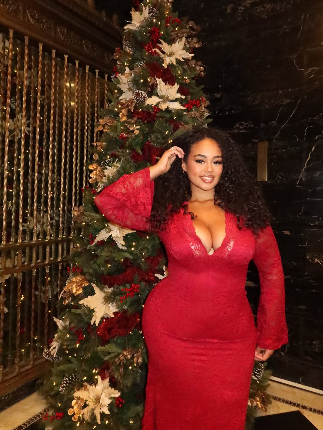   

 #LTKCyberWeek #LTKHoliday #LTKPlusSize