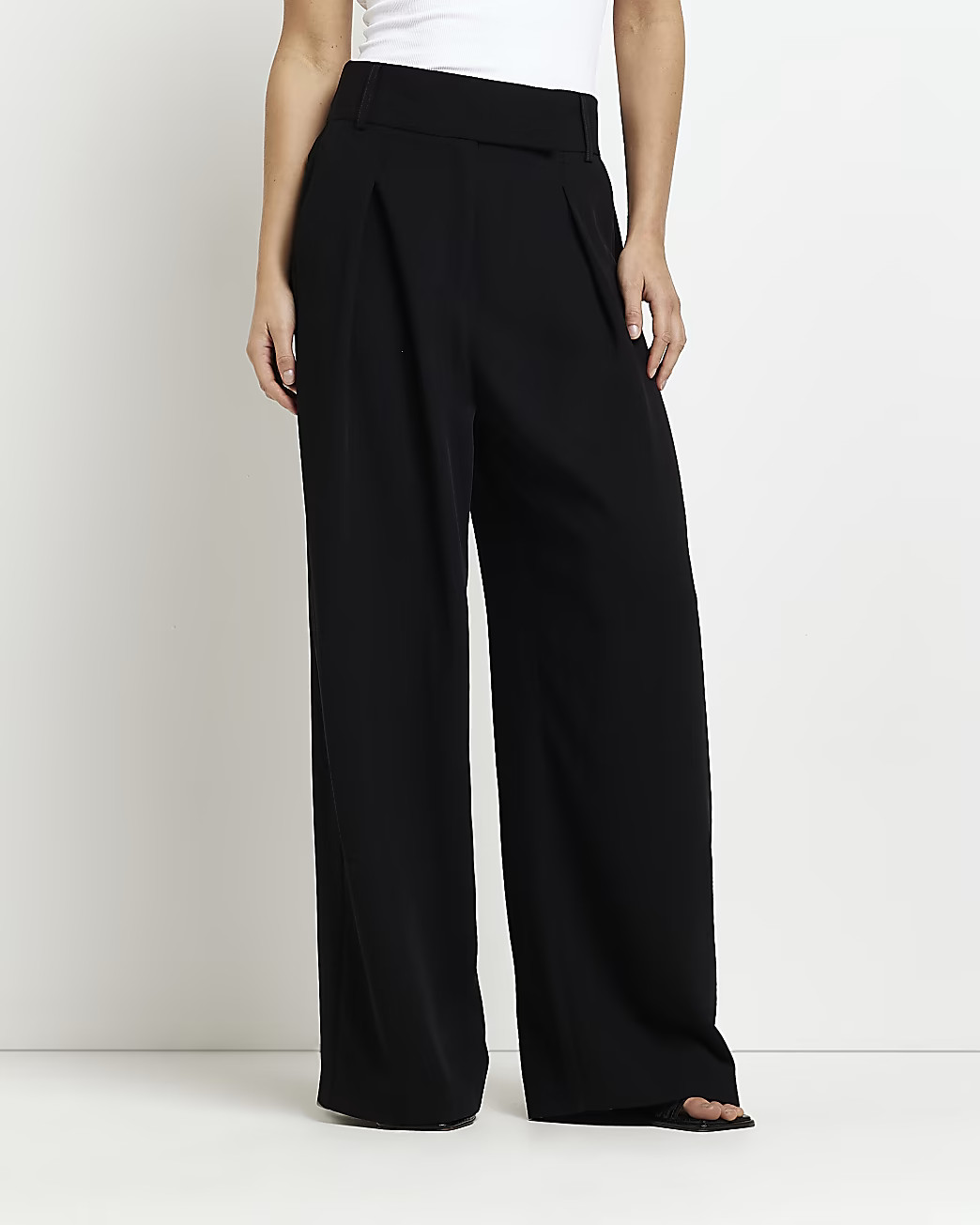 Black wide leg trousers | River Island (UK & IE)