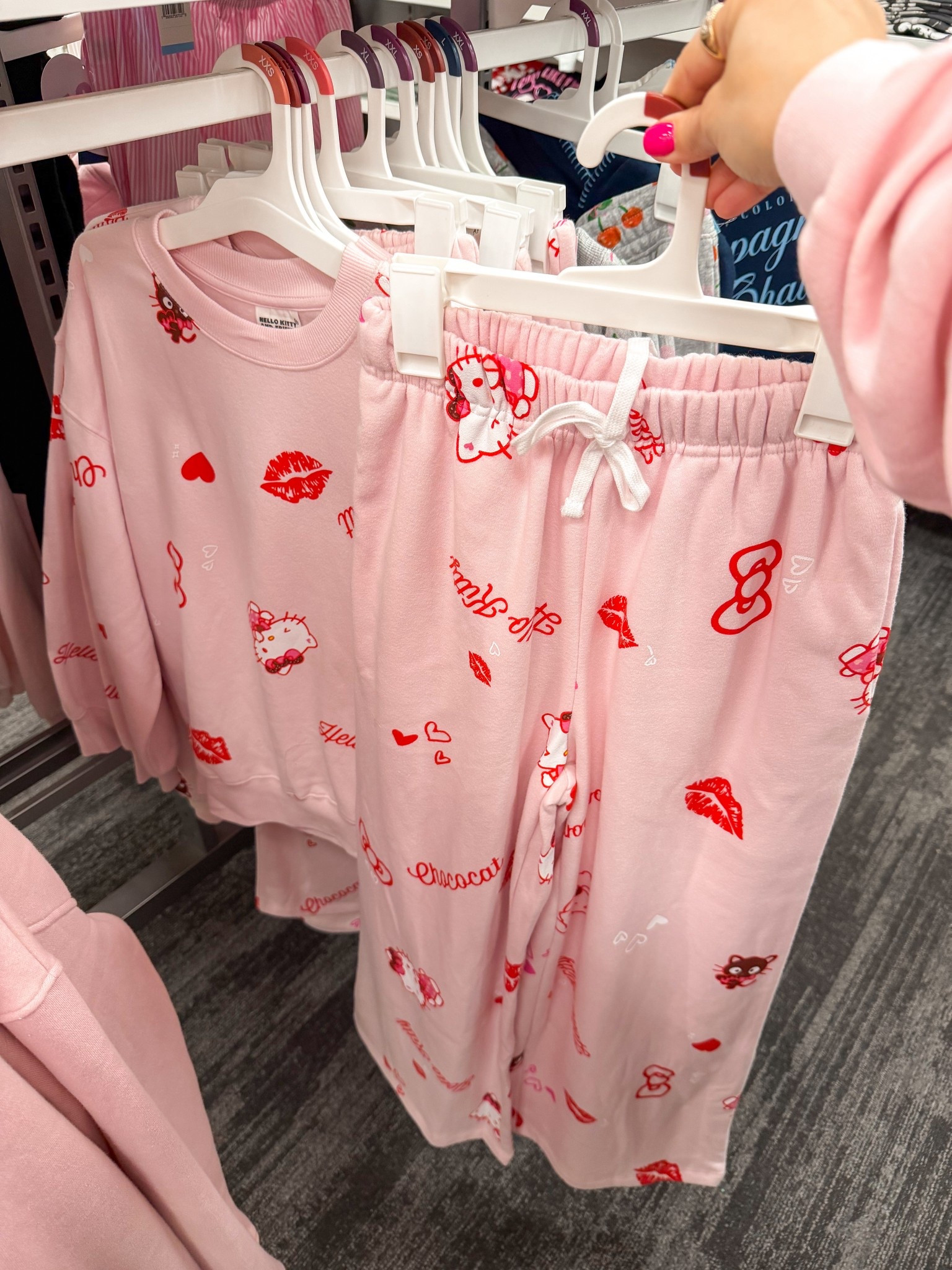 New hello kitty Valentine’s Day set!

#LTKootd #LTKFindsUnder100 #LTKFindsUnder50