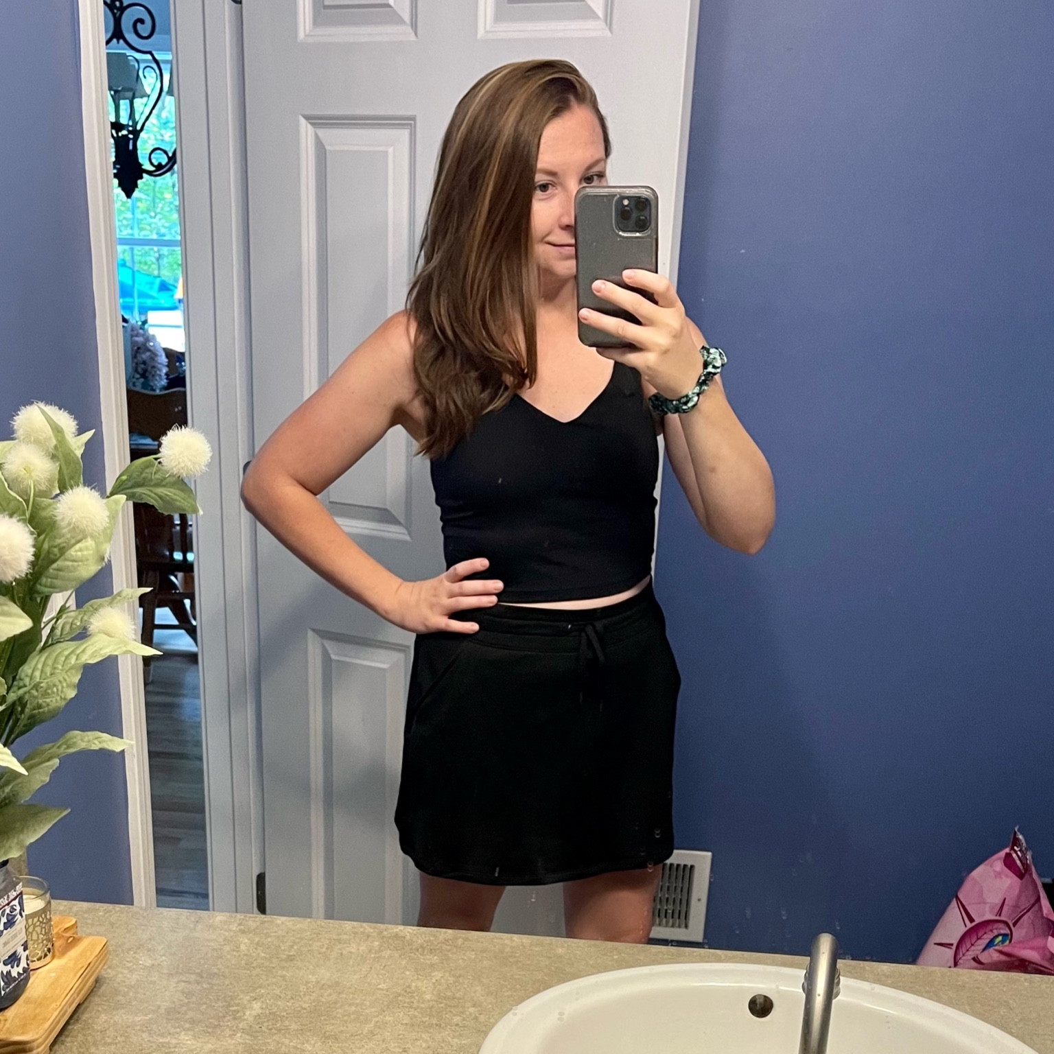 Perfect cute and comfy mom outfit! 

#LTKFind #LTKSeasonal #LTKunder50