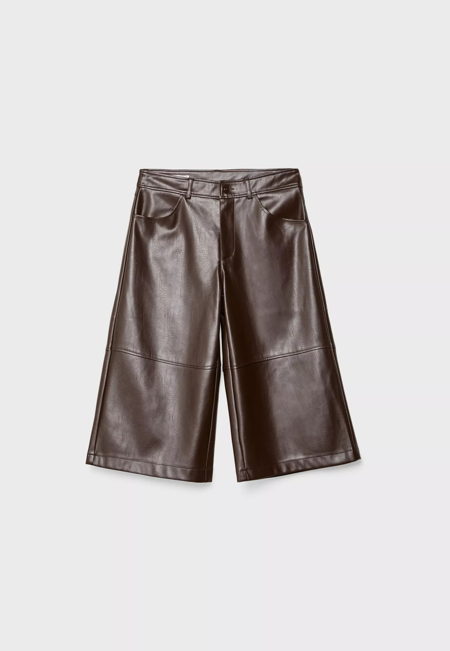 Leather effect Bermuda shorts | Stradivarius (UK)