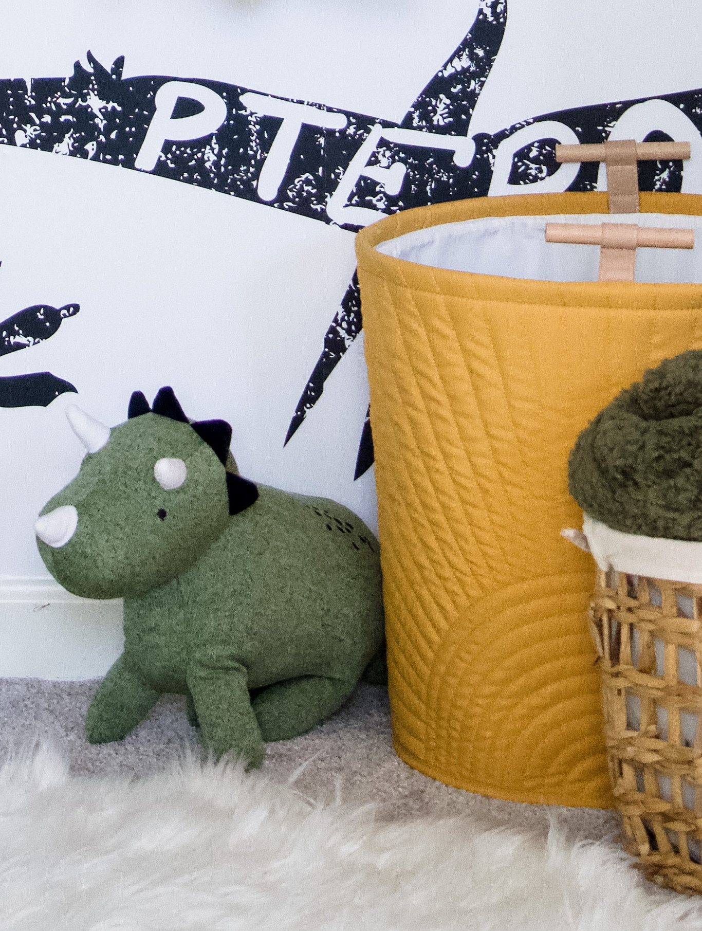 Kids Closet Haul!!

Dinosaur closet / kids closet / green / black and white / hamper / baskets

#LTKunder50 #LTKhome #LTKFind