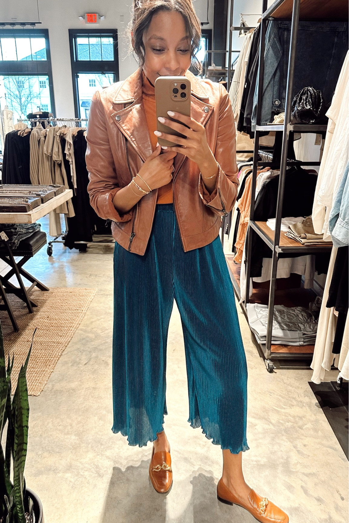 #LOTD 4.5.23 |
•
•
•
Despite the rain, I wanted to dress up. So I did exactly that! Love these fun pants for the summer days ahead.

#LTKFind #LTKSeasonal #LTKstyletip
