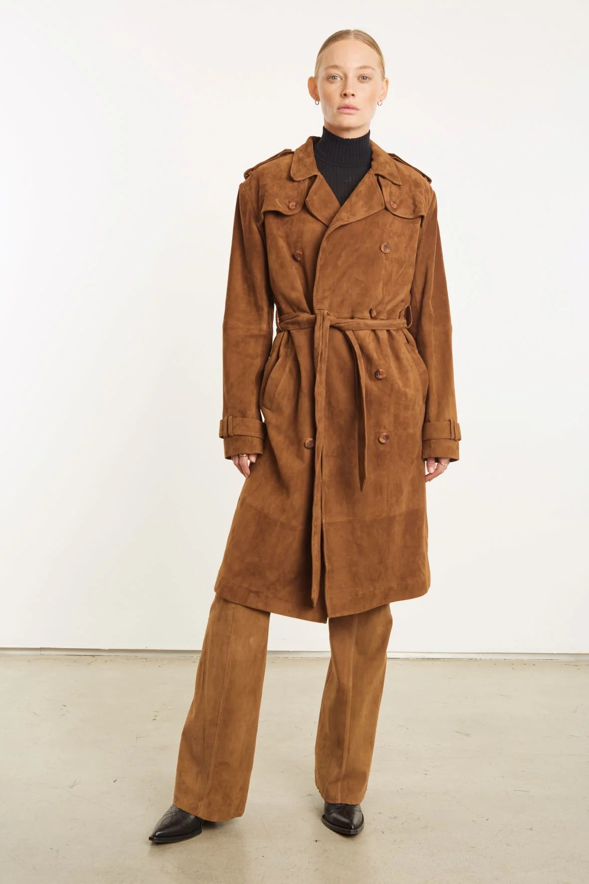 Dark Cognac Suede Trench Coat | SPRWMN
