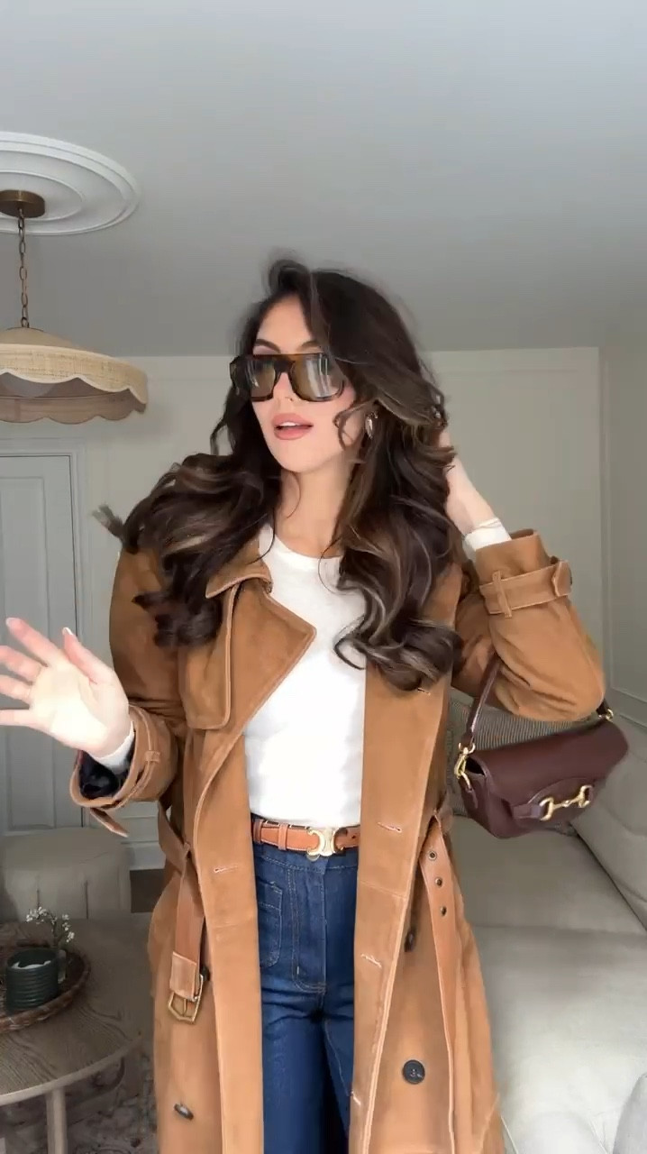 This trench 😍 suede Fairfax and Favor trench coat, neutral autumn fit with blue jeans and brown accessories 

#FashionMonth #LTKautumn