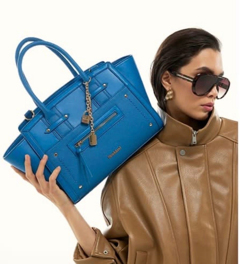 The bag of 2026? I’m in love 😍

#LTKbag