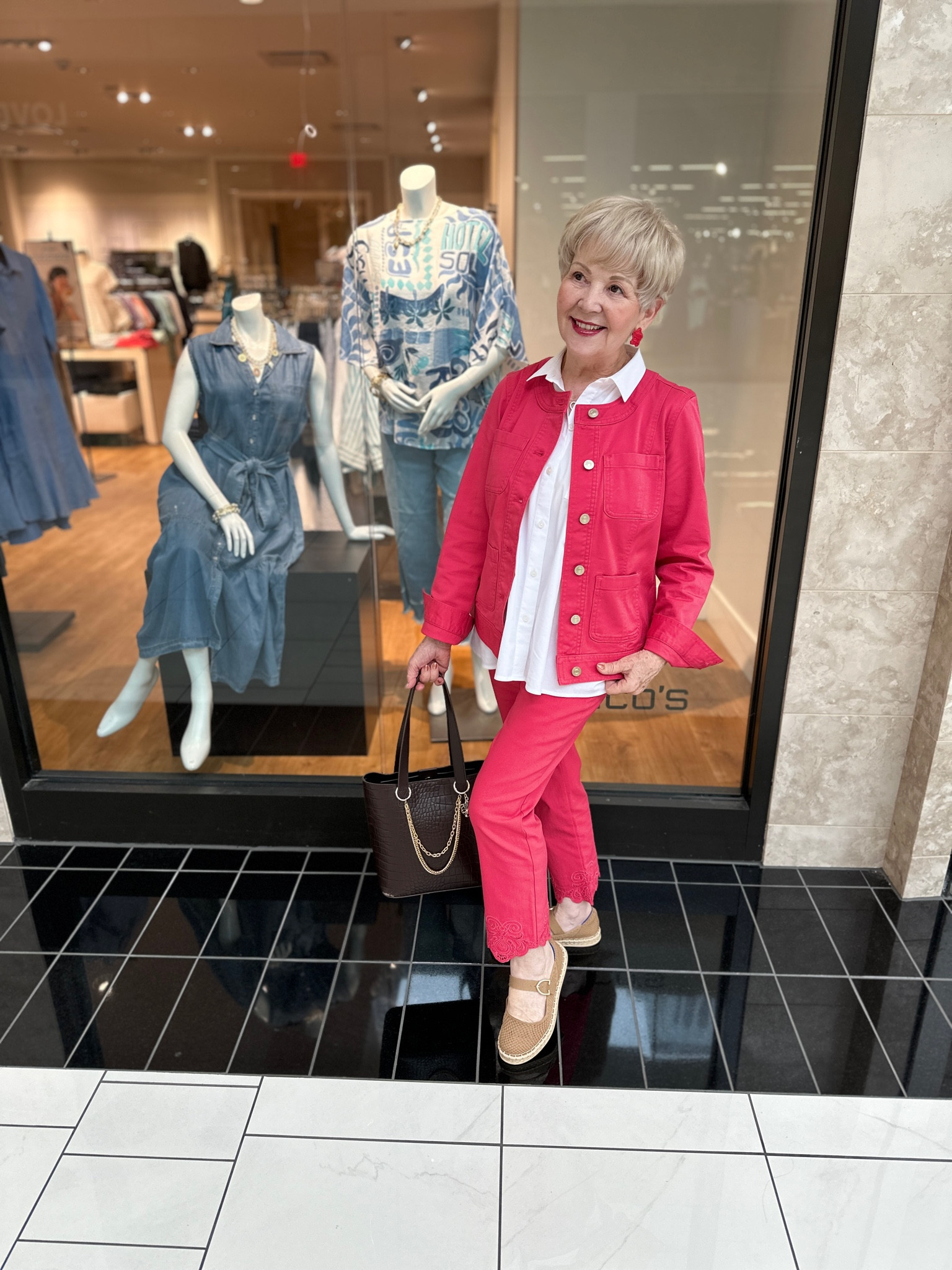 Mimi’s OOTD

women’s fashion, summer fashion, spring fashion, outfit inspo, everyday style, trendy outfits, vacation outfits

#LTKootd #LTKSeasonal #LTKOver40