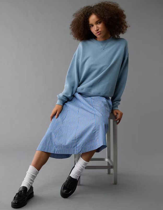 AE Relaxed Graphic Crew Neck Sweatshirt | American Eagle Outfitters (US & CA)