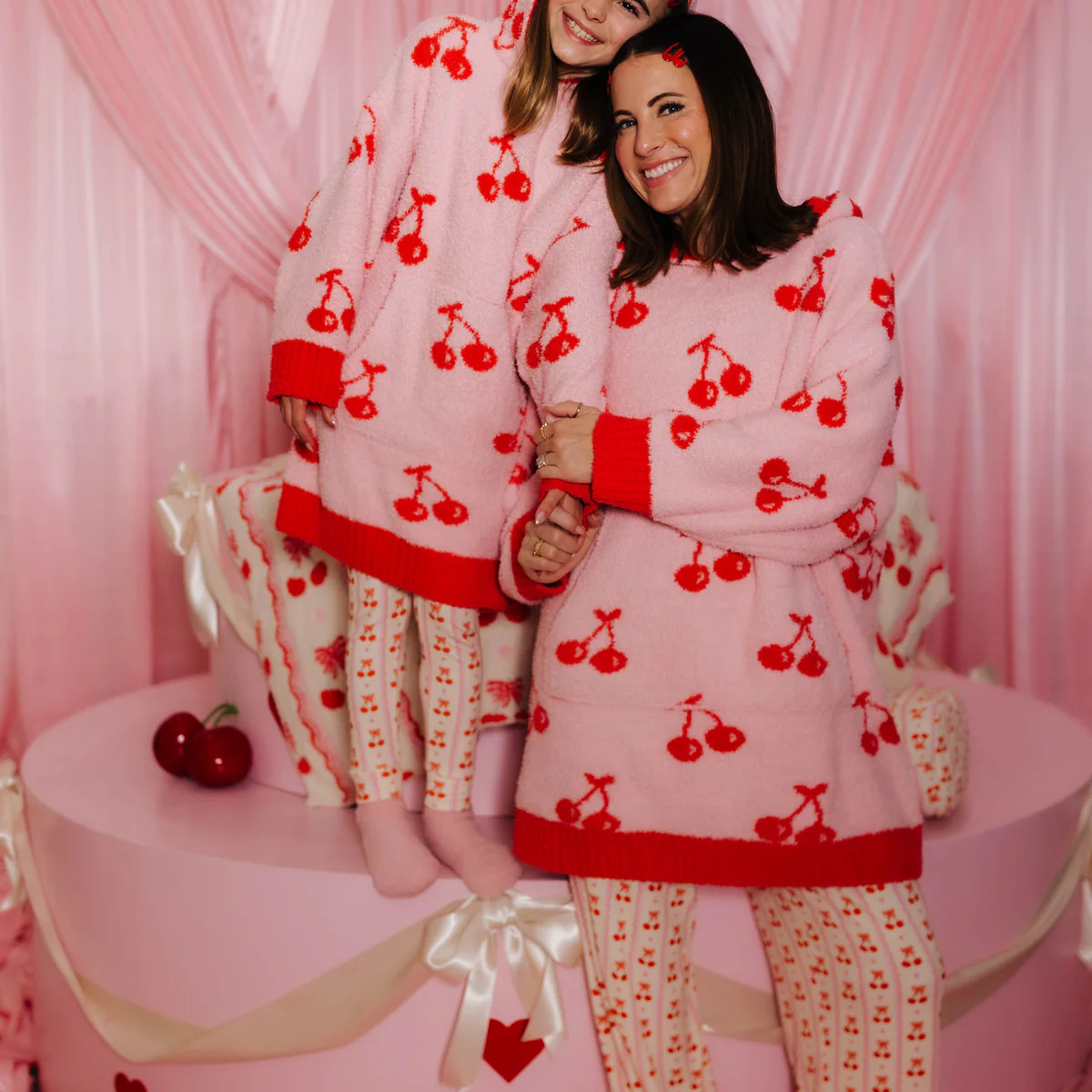 Cherry Komfy Kozy Wearable Blanket | Staykation