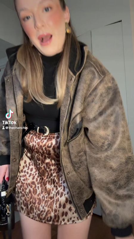 Leopard print outfit 