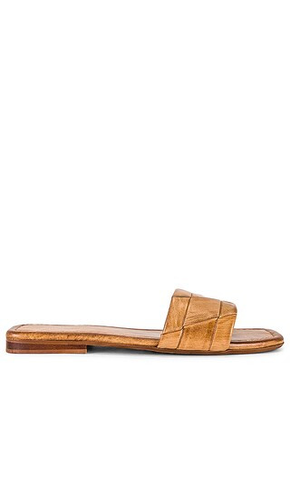 Portland Sandal in Tan Leather | Revolve Clothing (Global)