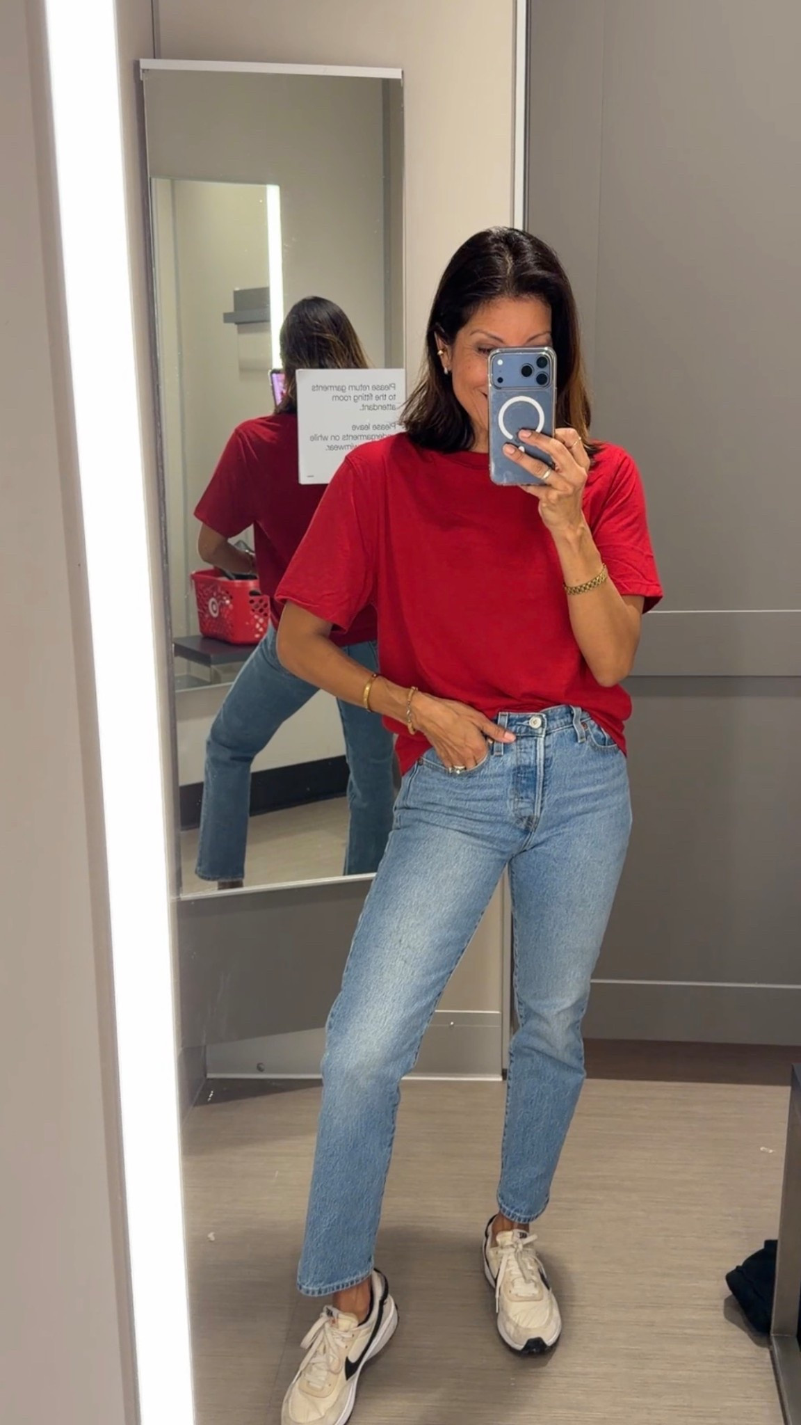 Found the perfect classic red tee in the men’s section @Target 

Wearing size small 


#LTKootd #LTKValentine #LTKSeasonal