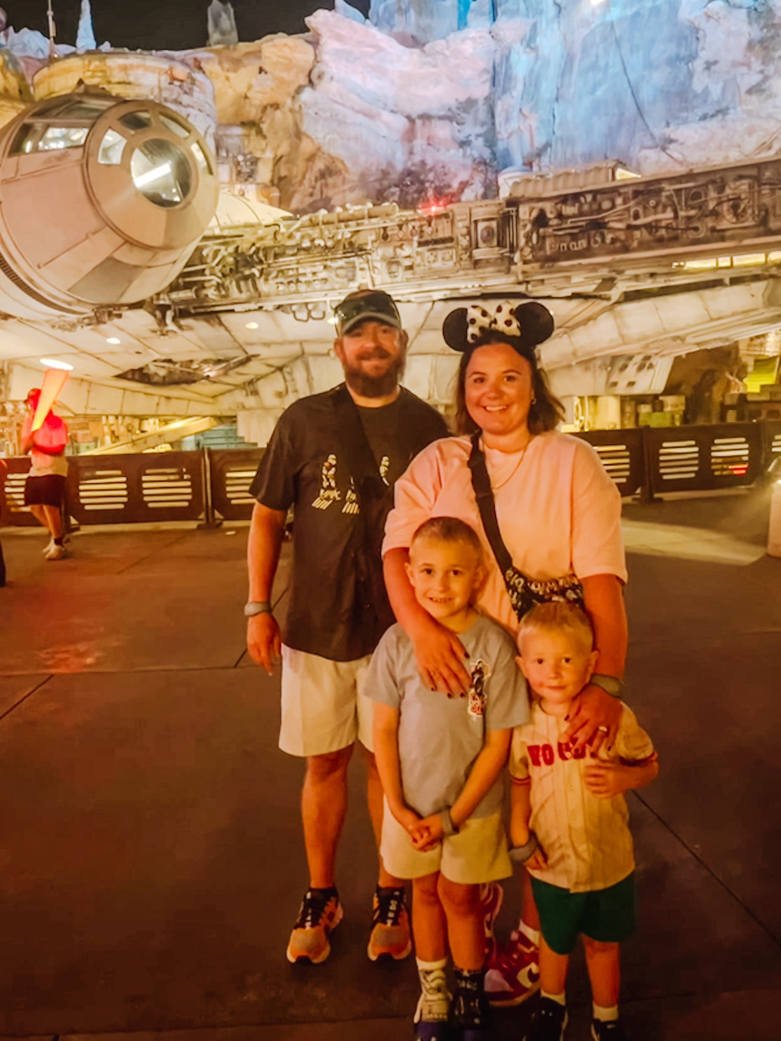 This Walmart set is buttery soft perfection 🧈 under $15 and didn’t rub or ride up once — even after a long Disney day 🙌🏼
I grabbed a 2X for that relaxed fit. Nate’s rocking his own buttery-soft Star Wars tee from Kohl’s (L). Boys’ looks are thrifted/out of stock 🩵 #LTKStyle #WalmartFinds