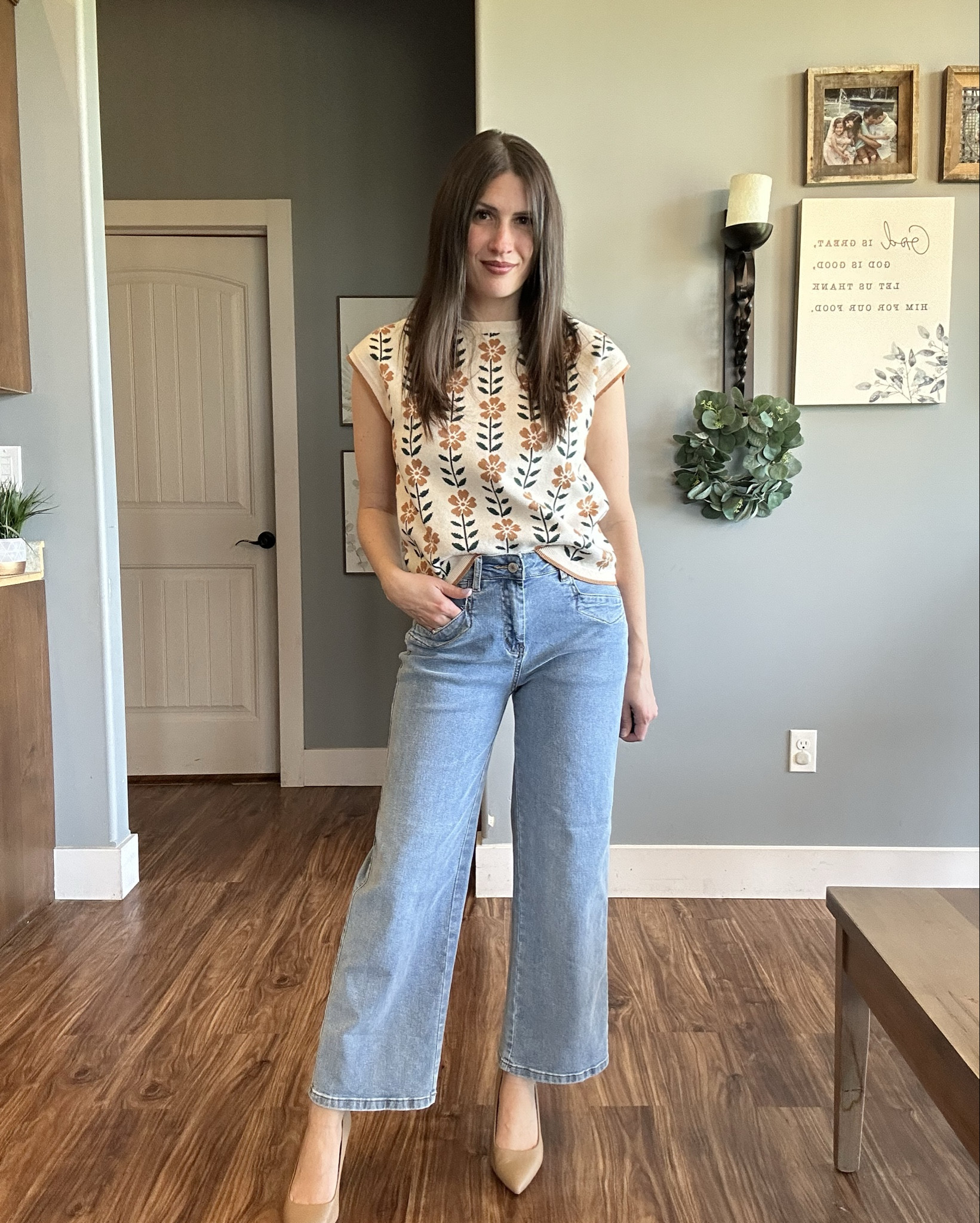 Wide leg cropped jeans 😍

#LTKFindsUnder50 #LTKSeasonal #LTKWorkwear