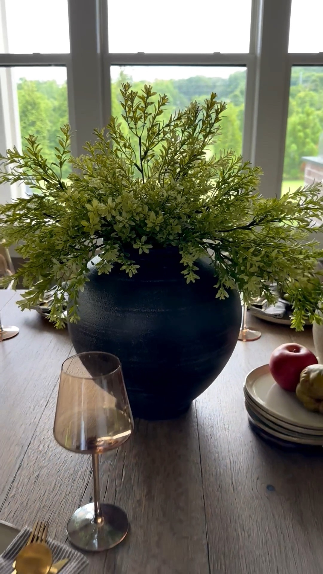 Medium vase with so much character! I used 9 faux boxwood stems @Target  #sponsored #ad

#LTKmomlife #LTKmorningroutine #LTKHome