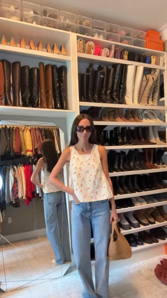 Outfit of the day! I can’t link my sunglasses but I linked a similar version