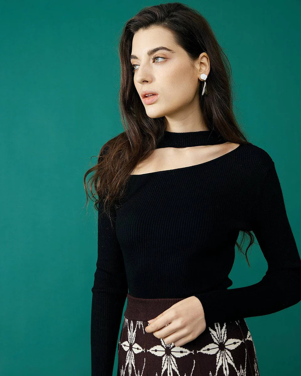 The Slim-Fitting Cutout Knit Top | rihoas.com