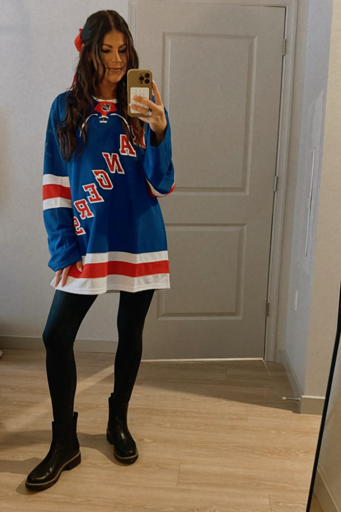 When it’s jersey day at work and you support neither teams in the Super Bowl  ❤️🤍💙. My favorite Spanx leggings are now 50% off for $49 + come in reg, petite, & tall. 

#LTKSaleAlert #LTKootd #LTKSeasonal