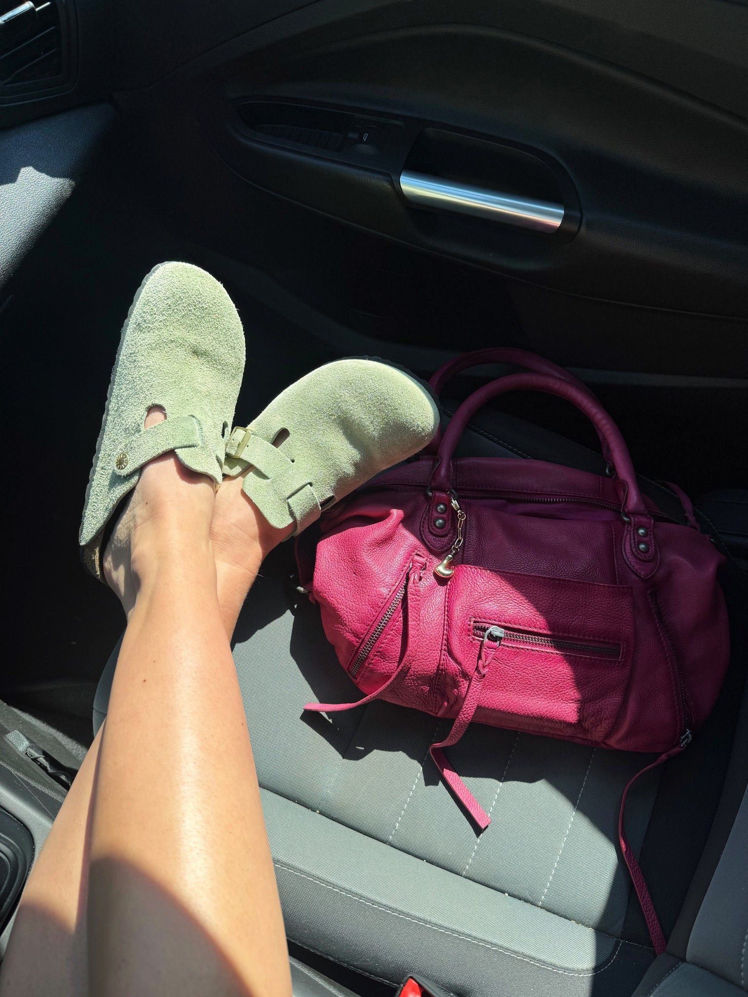 Colorful accessories = yes